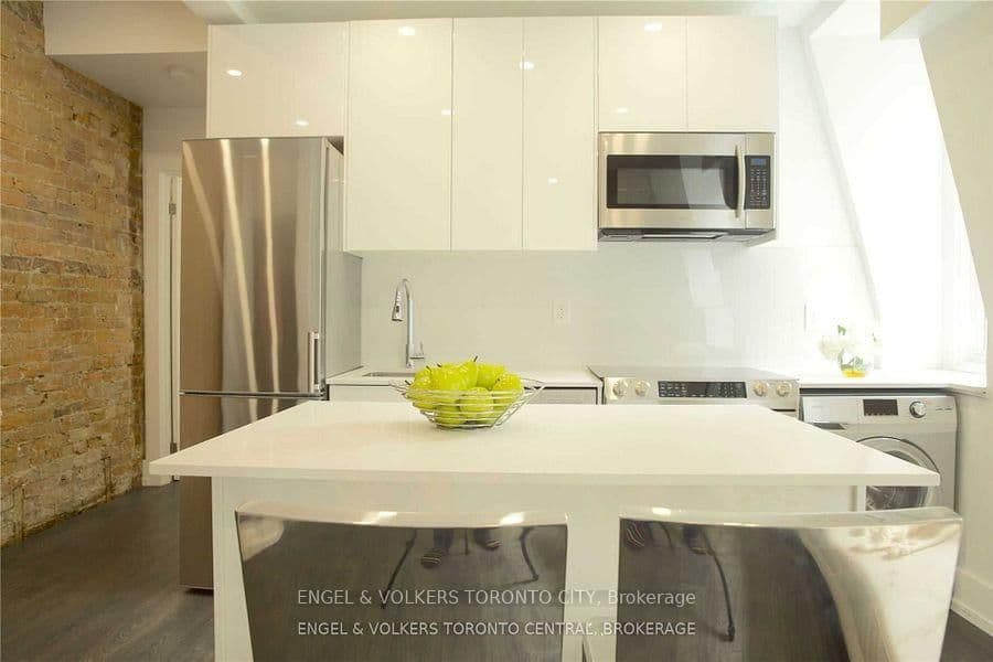 173 Carlton Street, Unit 2F thumbnail 3