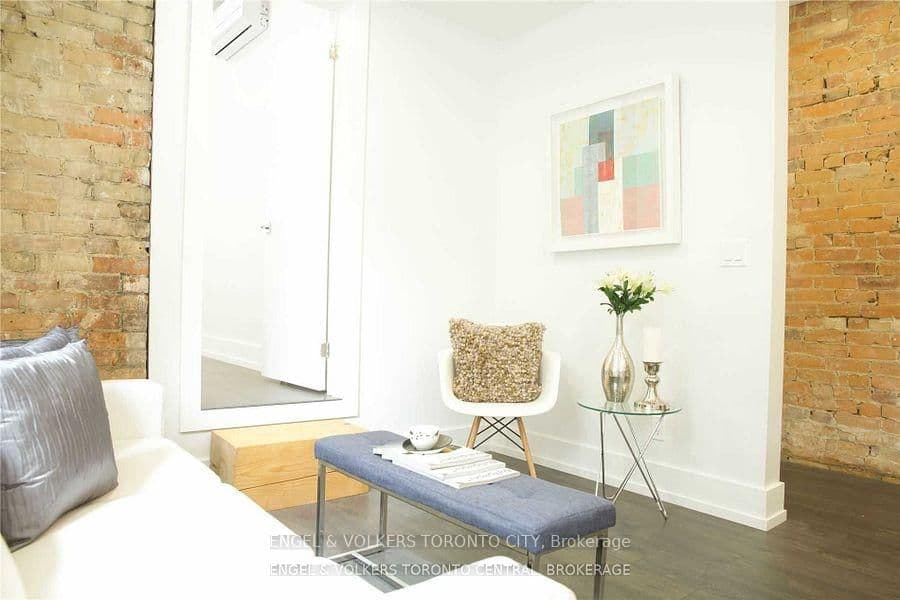 173 Carlton Street, Unit 2F thumbnail 4