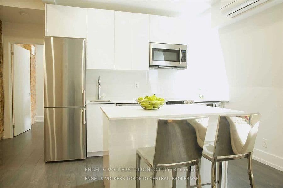 173 Carlton Street, Unit 2F thumbnail 5