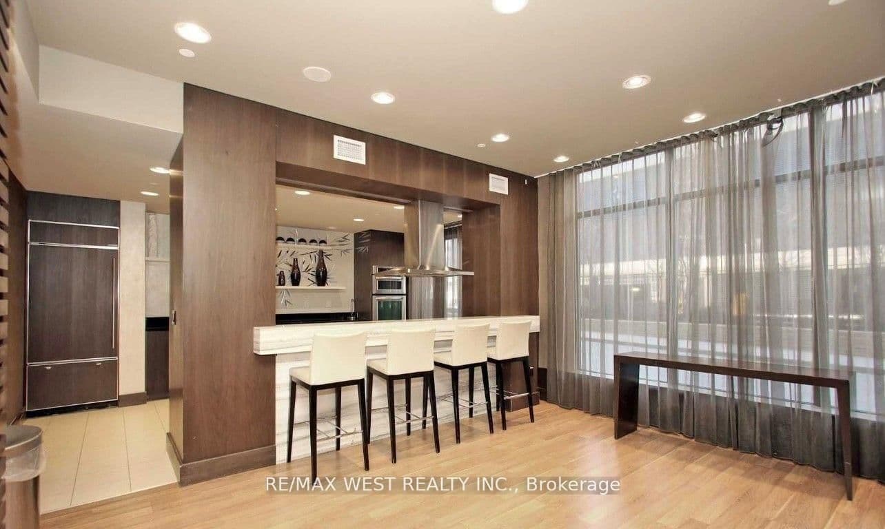 23 Sheppard Avenue E, Unit 2107 thumbnail 17