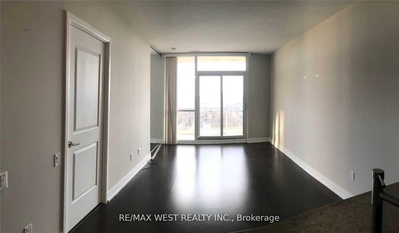 23 Sheppard Avenue E, Unit 2107 thumbnail 3