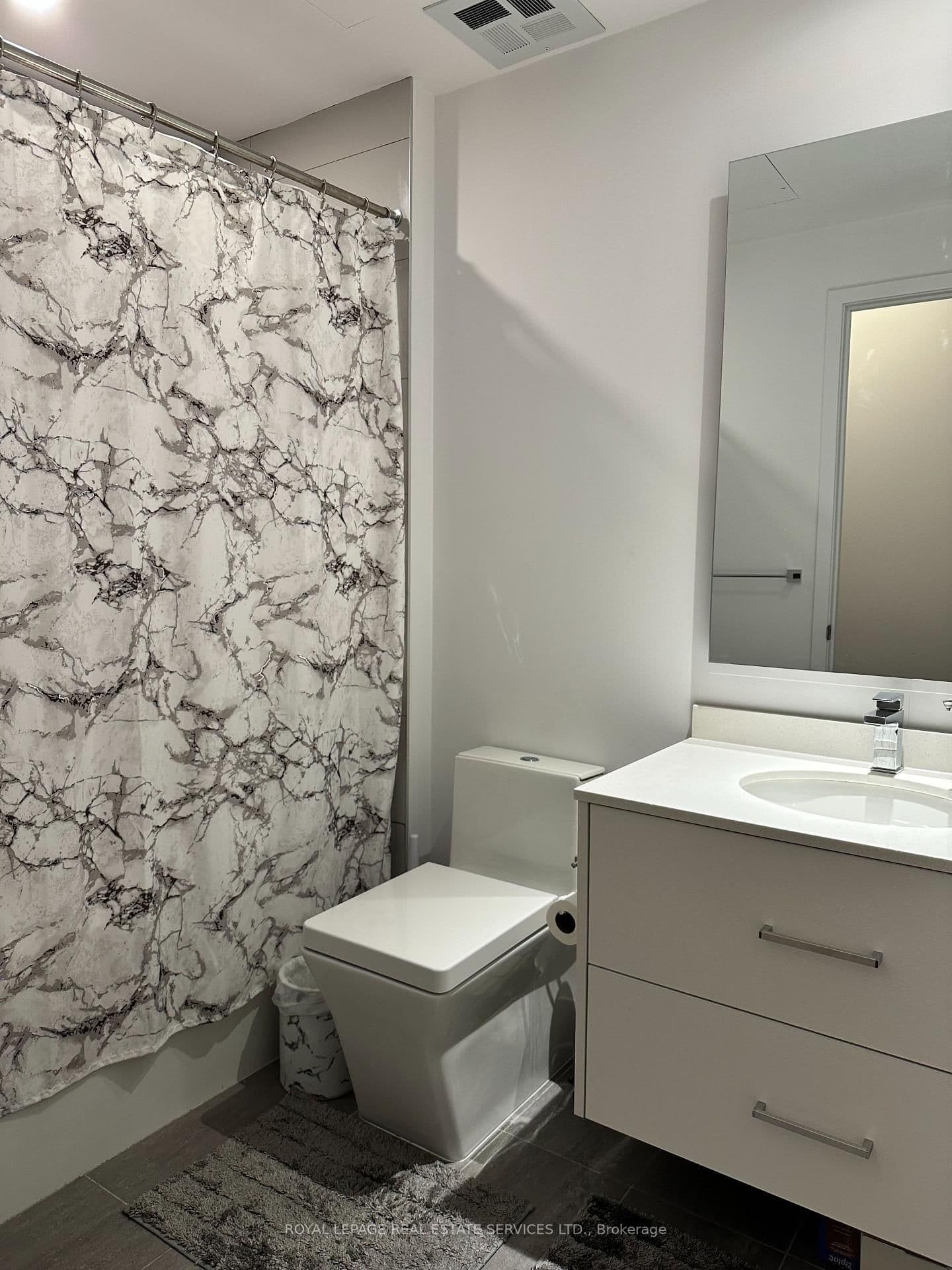 488 University Avenue, Unit 2703 thumbnail 14