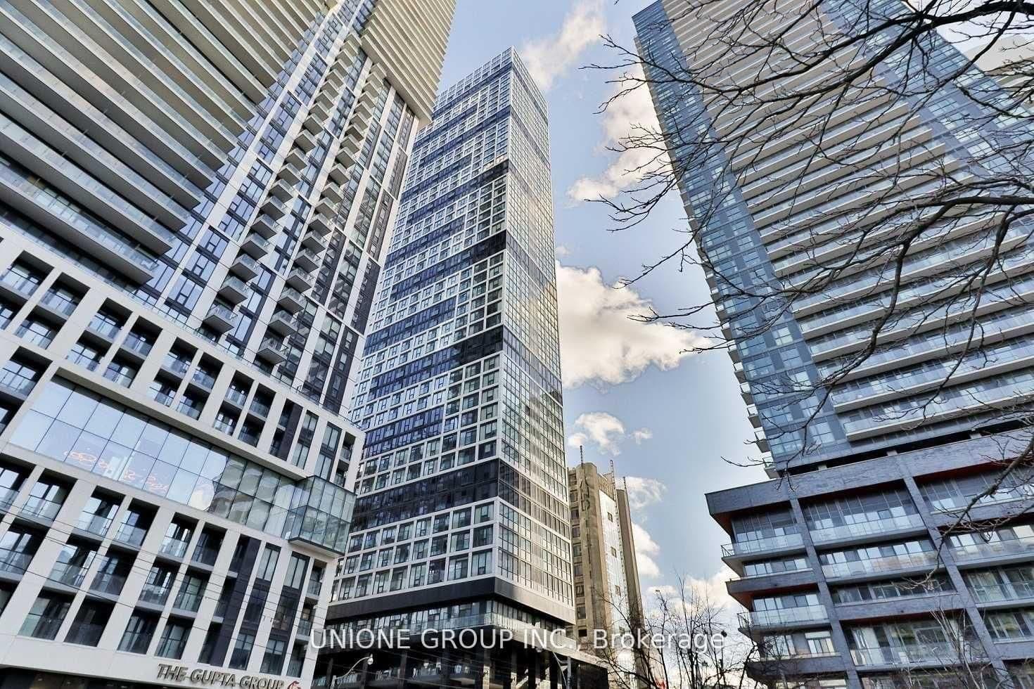 181 Dundas Street E, Unit 502 thumbnail 2