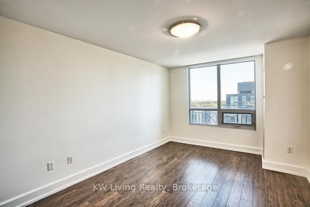 650 Sheppard Avenue E, Unit PH13 thumbnail 10