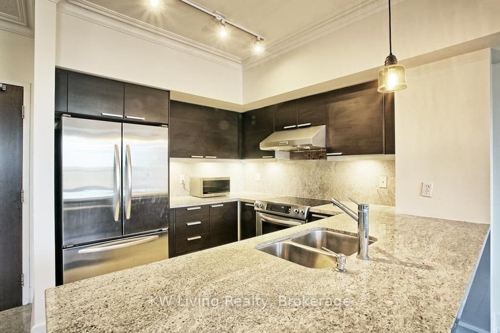 650 Sheppard Avenue E, Unit PH13 thumbnail 2