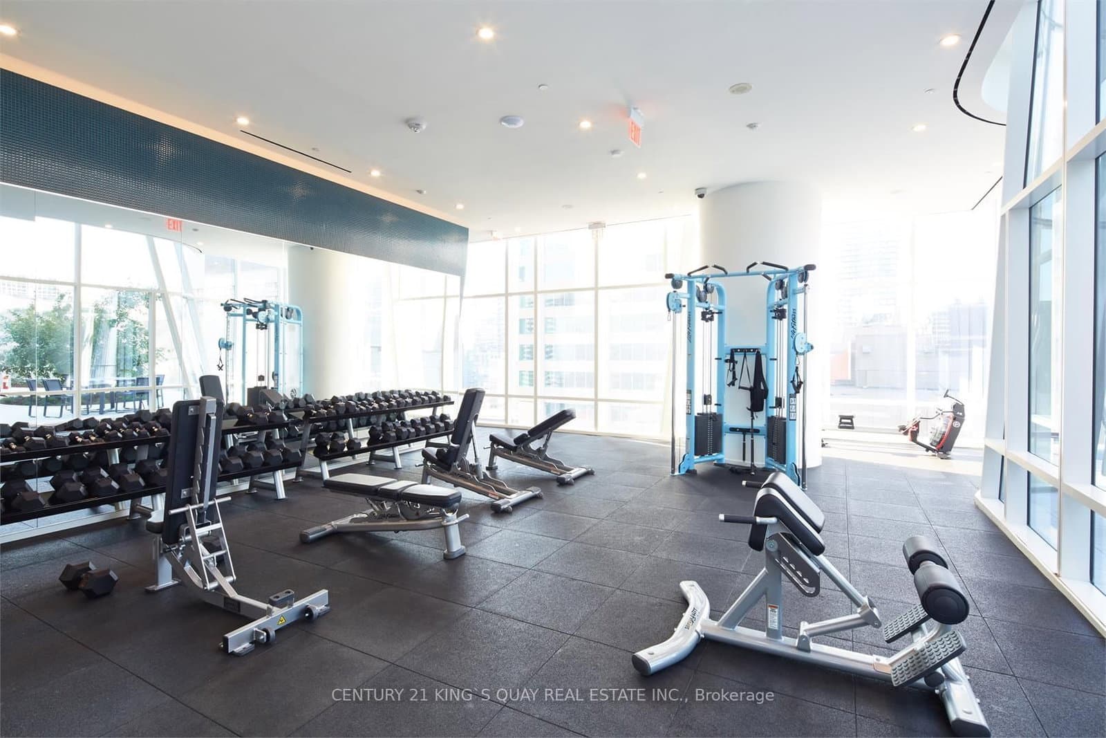 1 Bloor Street E, Unit 1708 thumbnail 32