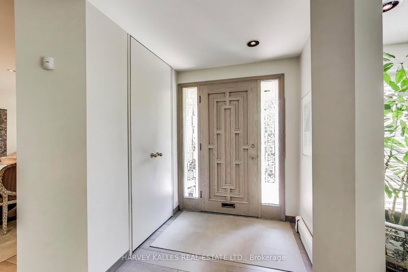 103 Vesta Drive thumbnail 4