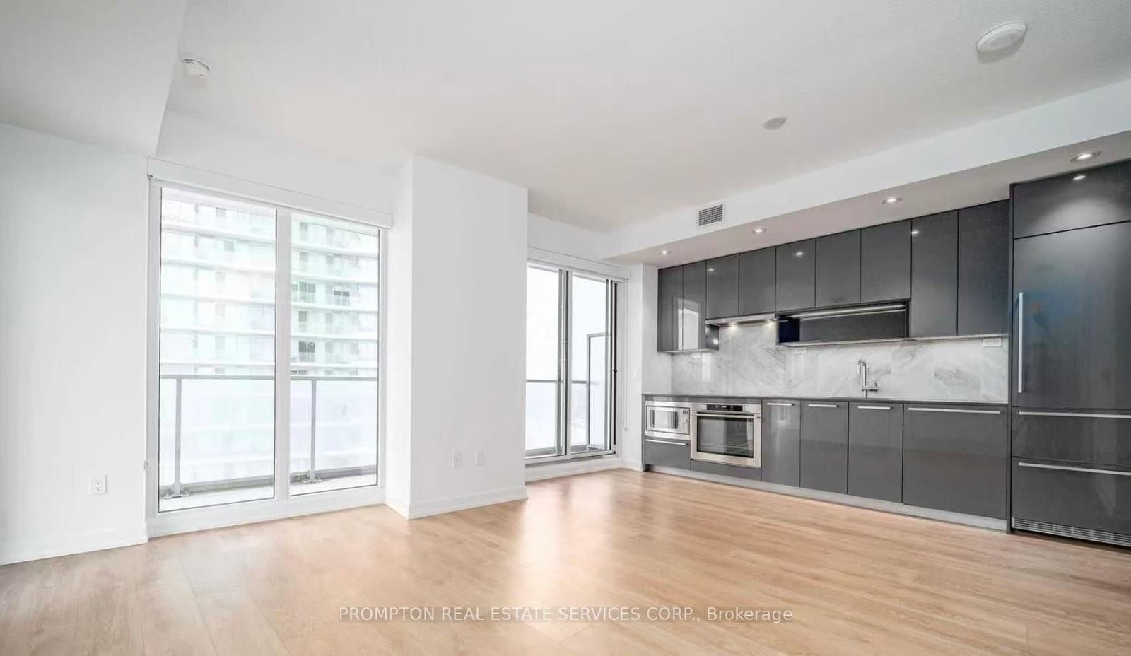 117 Mcmahon Drive, Unit 1503 thumbnail 8
