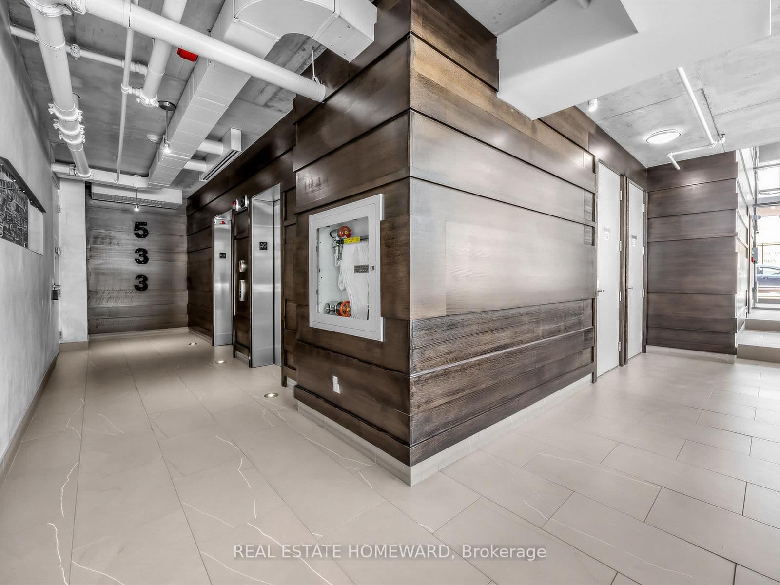 533 Richmond Street W, Unit 706 thumbnail 4
