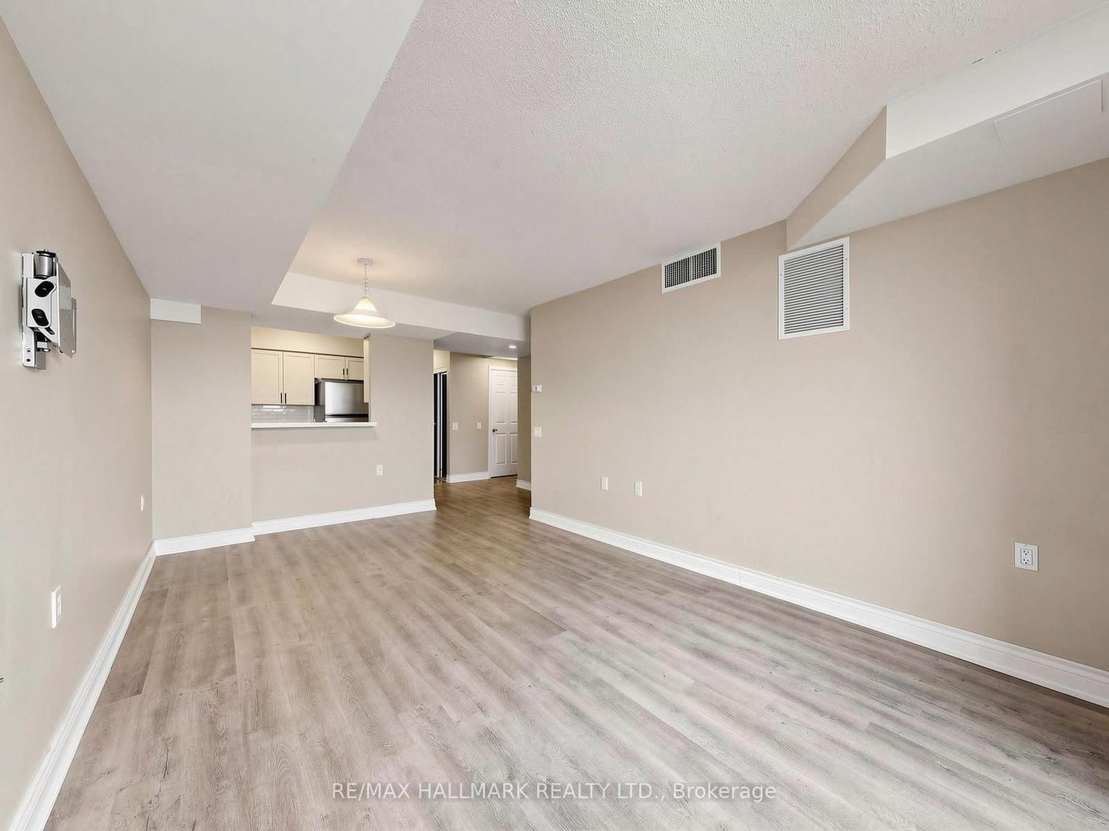 35 Finch Avenue E, Unit 1808 thumbnail 12