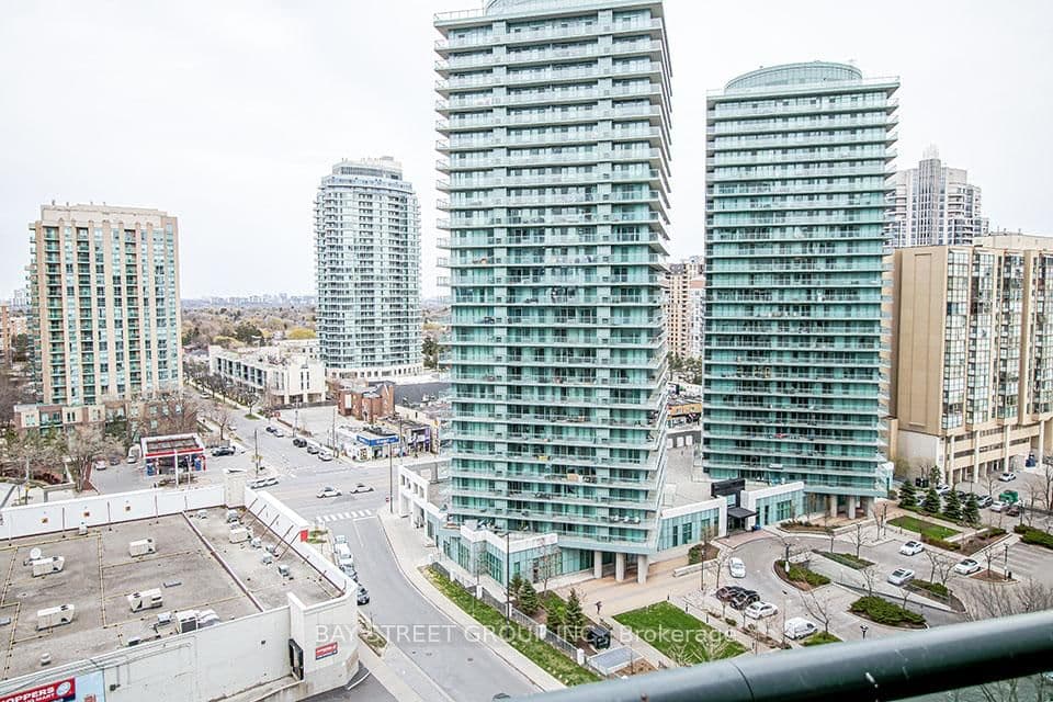 7 Lorraine Drive, Unit 1701 thumbnail 19