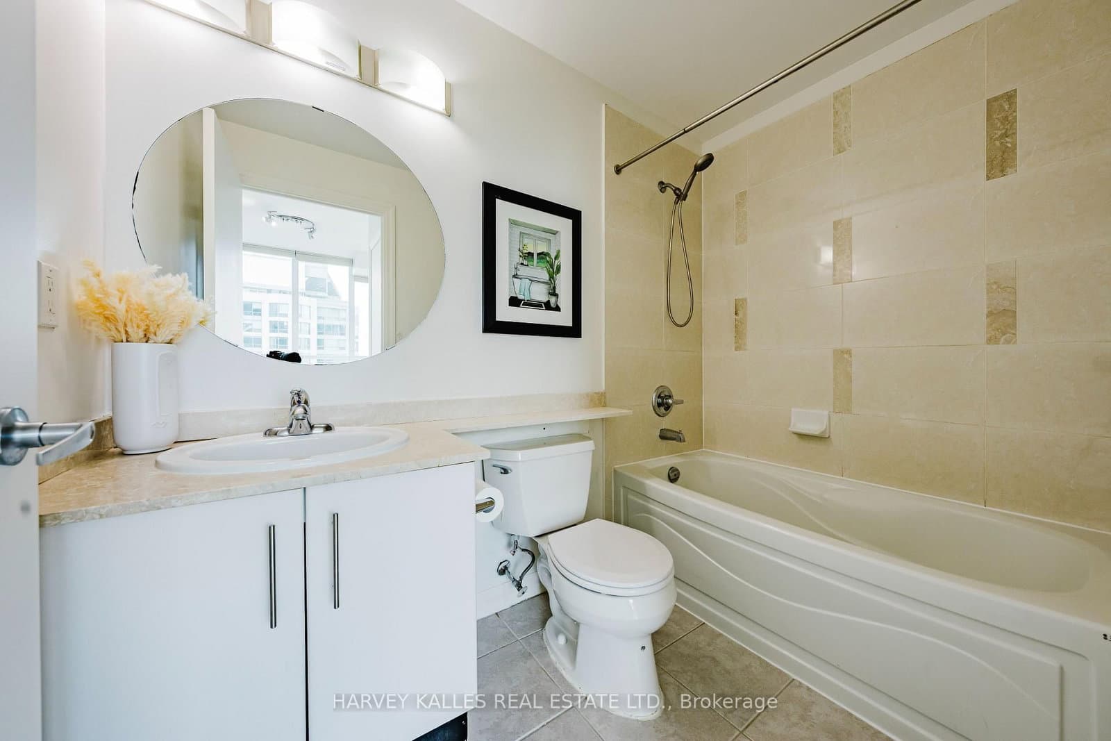 16 Yonge Street, Unit 3211 thumbnail 27