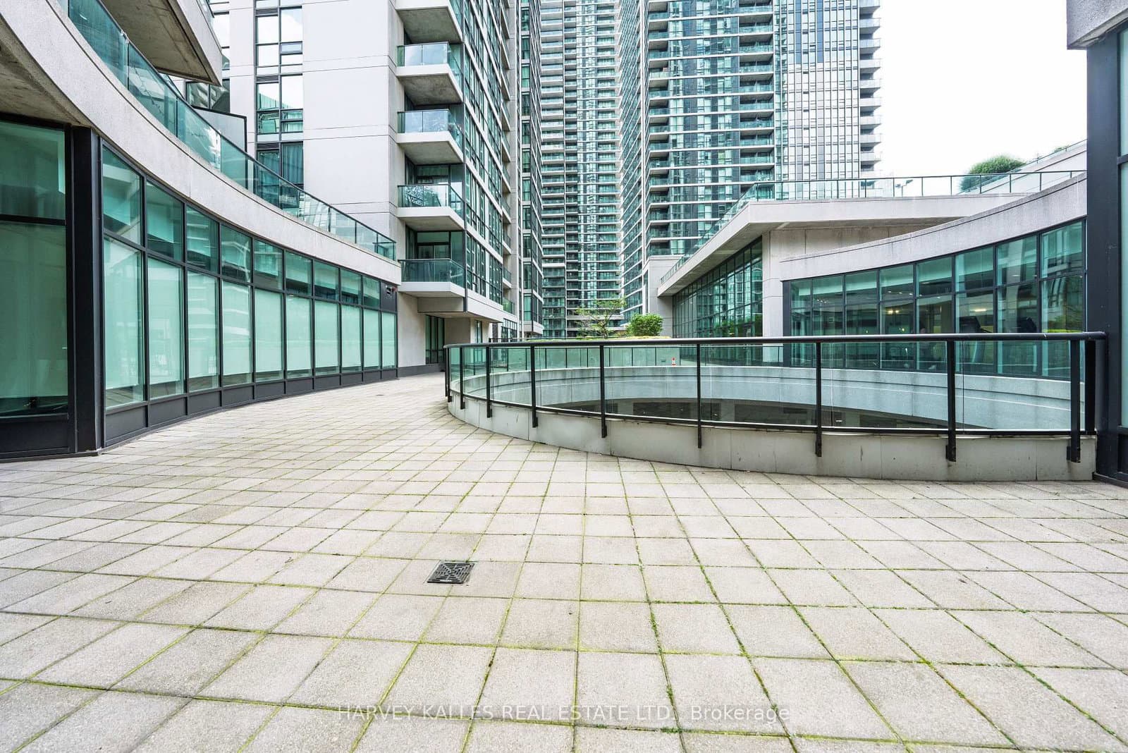 16 Yonge Street, Unit 3211 thumbnail 31