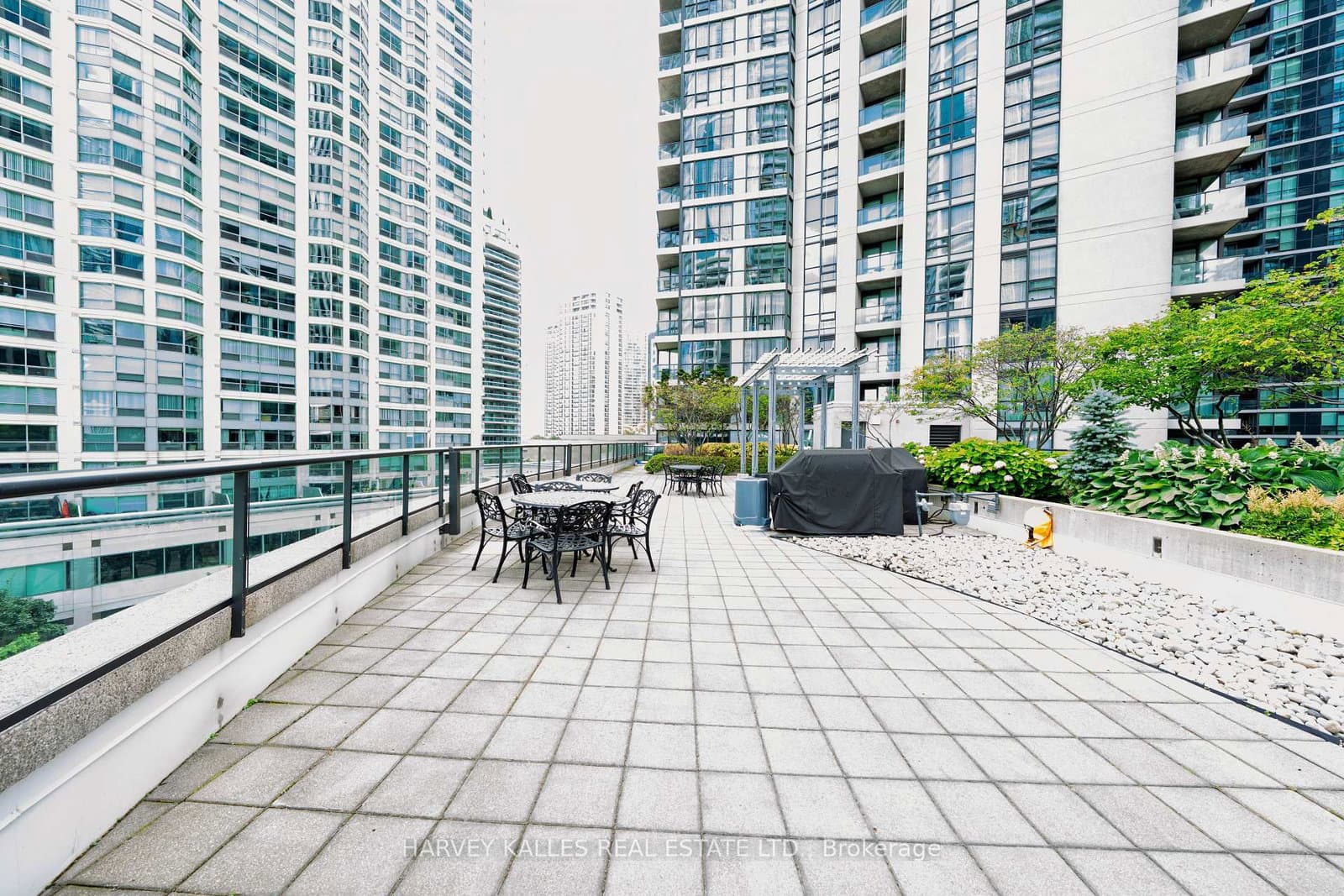 16 Yonge Street, Unit 3211 thumbnail 34