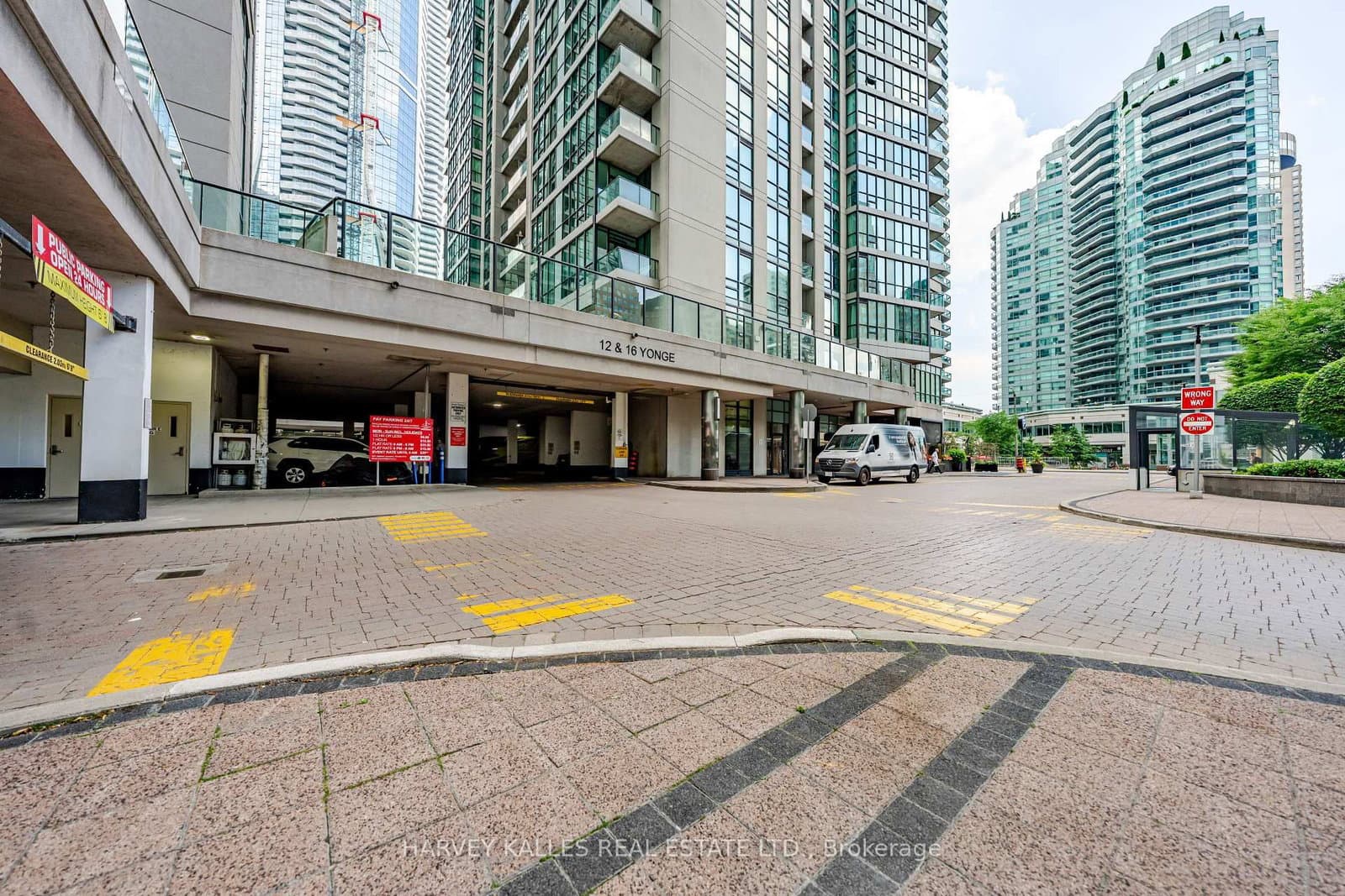 16 Yonge Street, Unit 3211 thumbnail 36