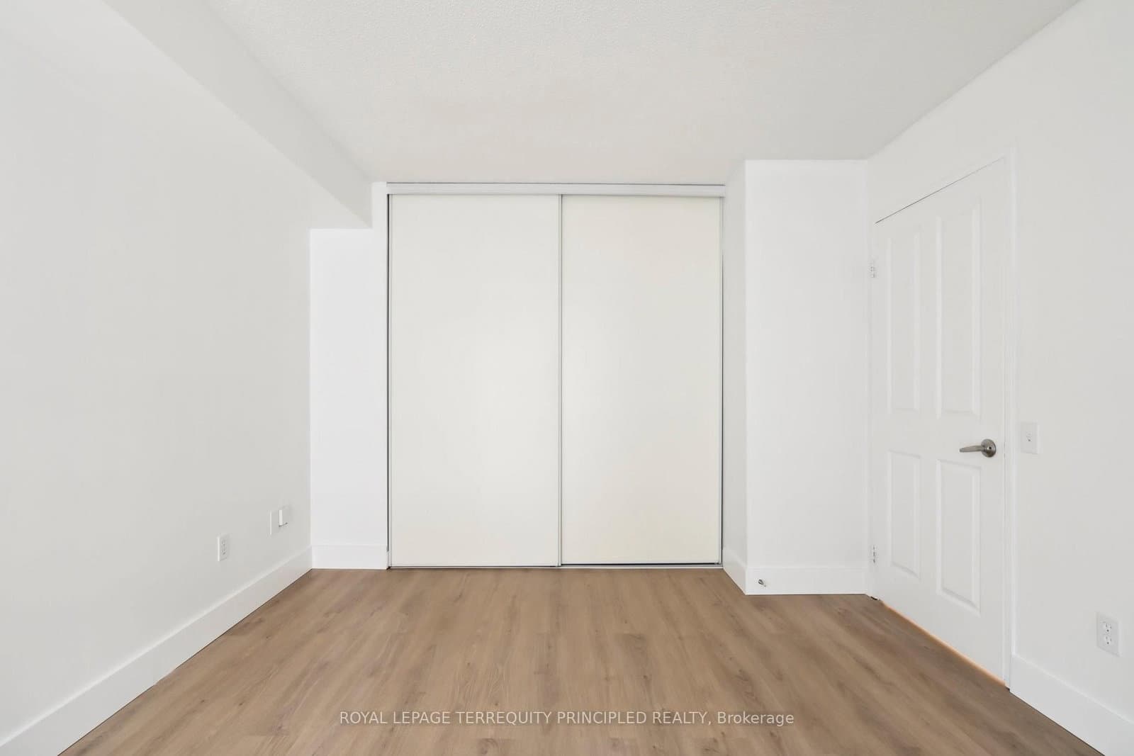 942 Yonge Street, Unit 418 thumbnail 28