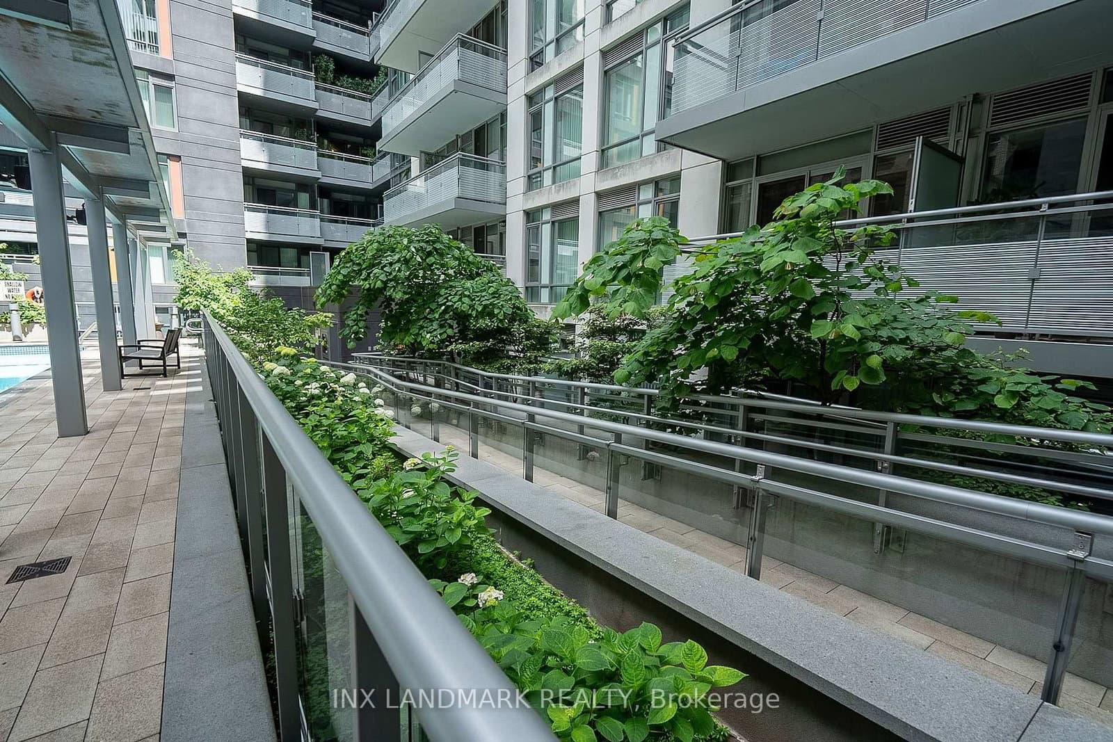 525 Adelaide Street W, Unit Lph31 thumbnail 2