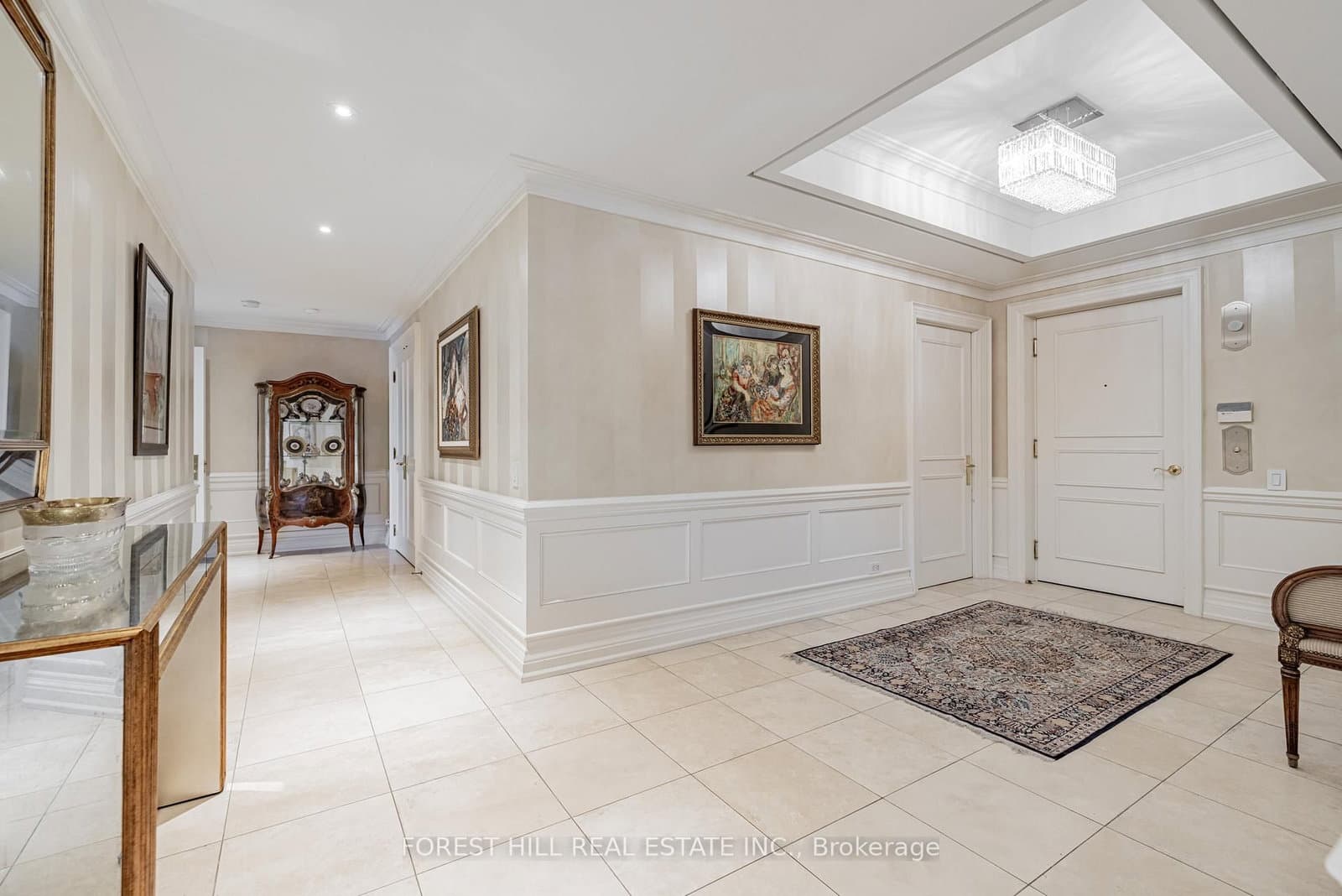 38 Avenue Road, Unit 2002 thumbnail 9