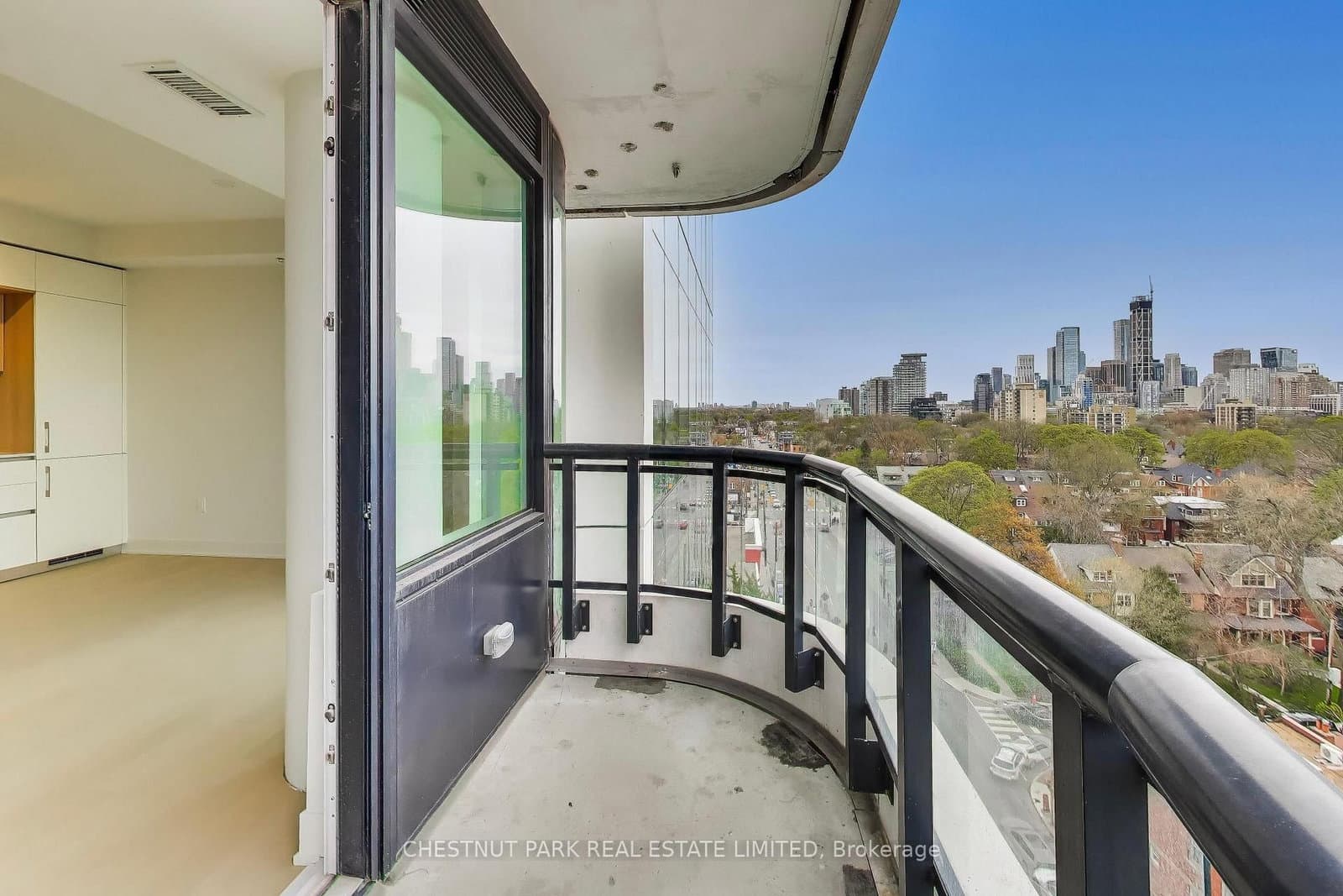 328 Dupont Street, Unit 901 thumbnail 15