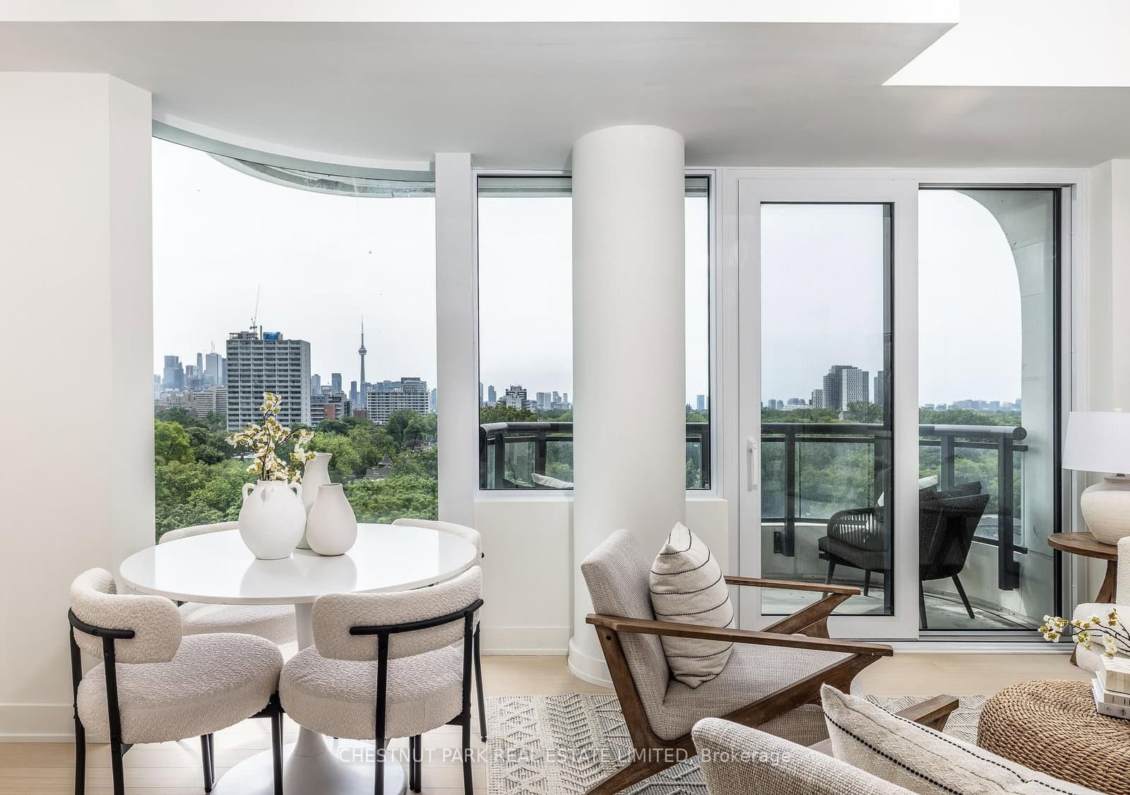 328 Dupont Street, Unit 901 thumbnail 7