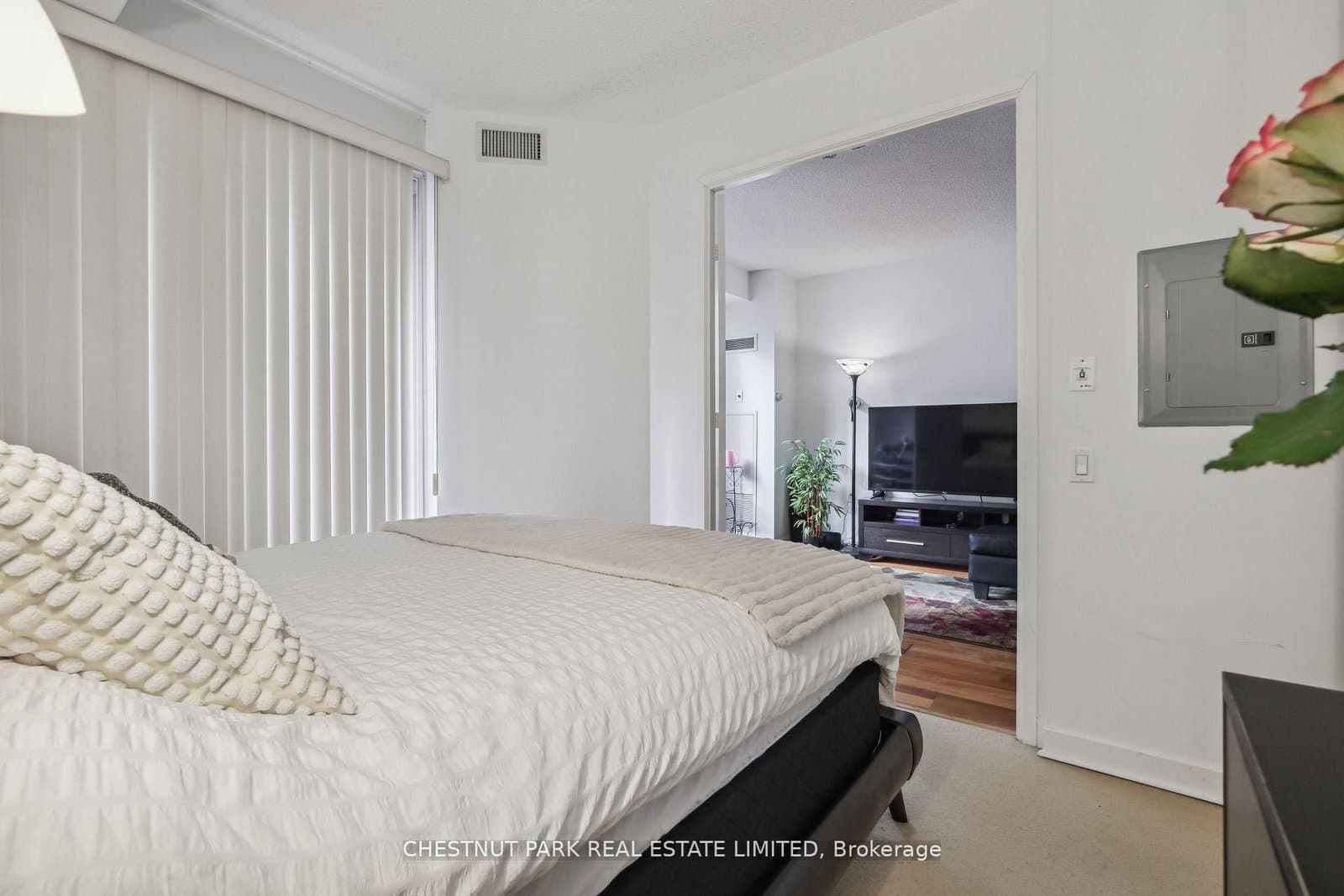 85 Bloor Street E, Unit 1014 thumbnail 22