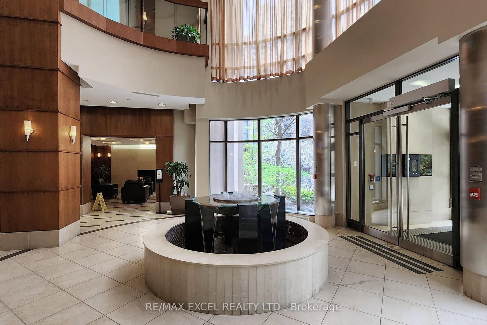 10 Northtown Way, Unit 814 thumbnail 9