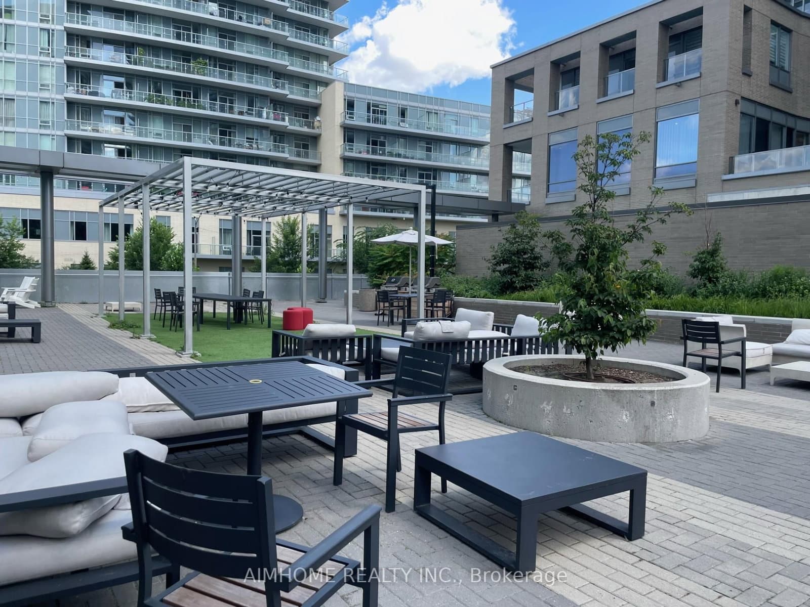 52 Forest Manor Road, Unit 1305 thumbnail 10