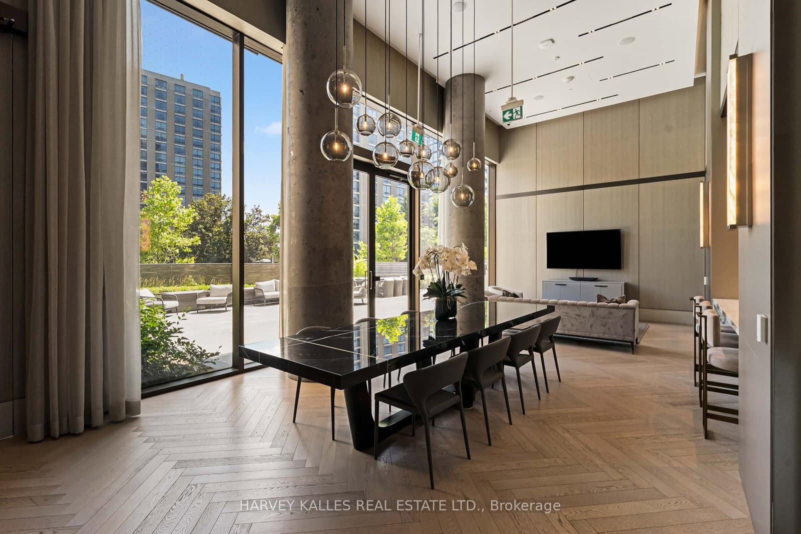 215 Lonsdale Road, Unit 1205 thumbnail 21