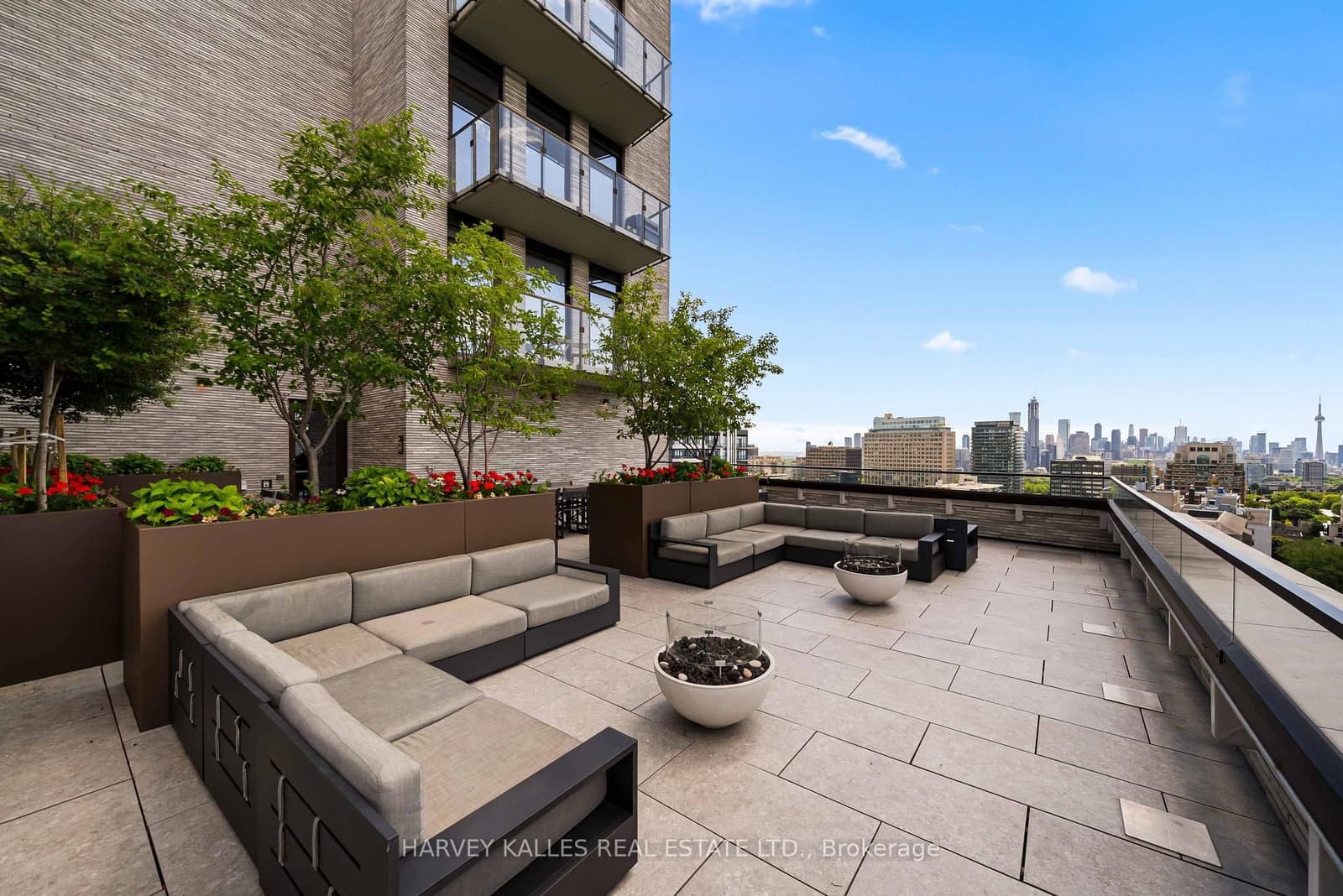 215 Lonsdale Road, Unit 1205 thumbnail 31