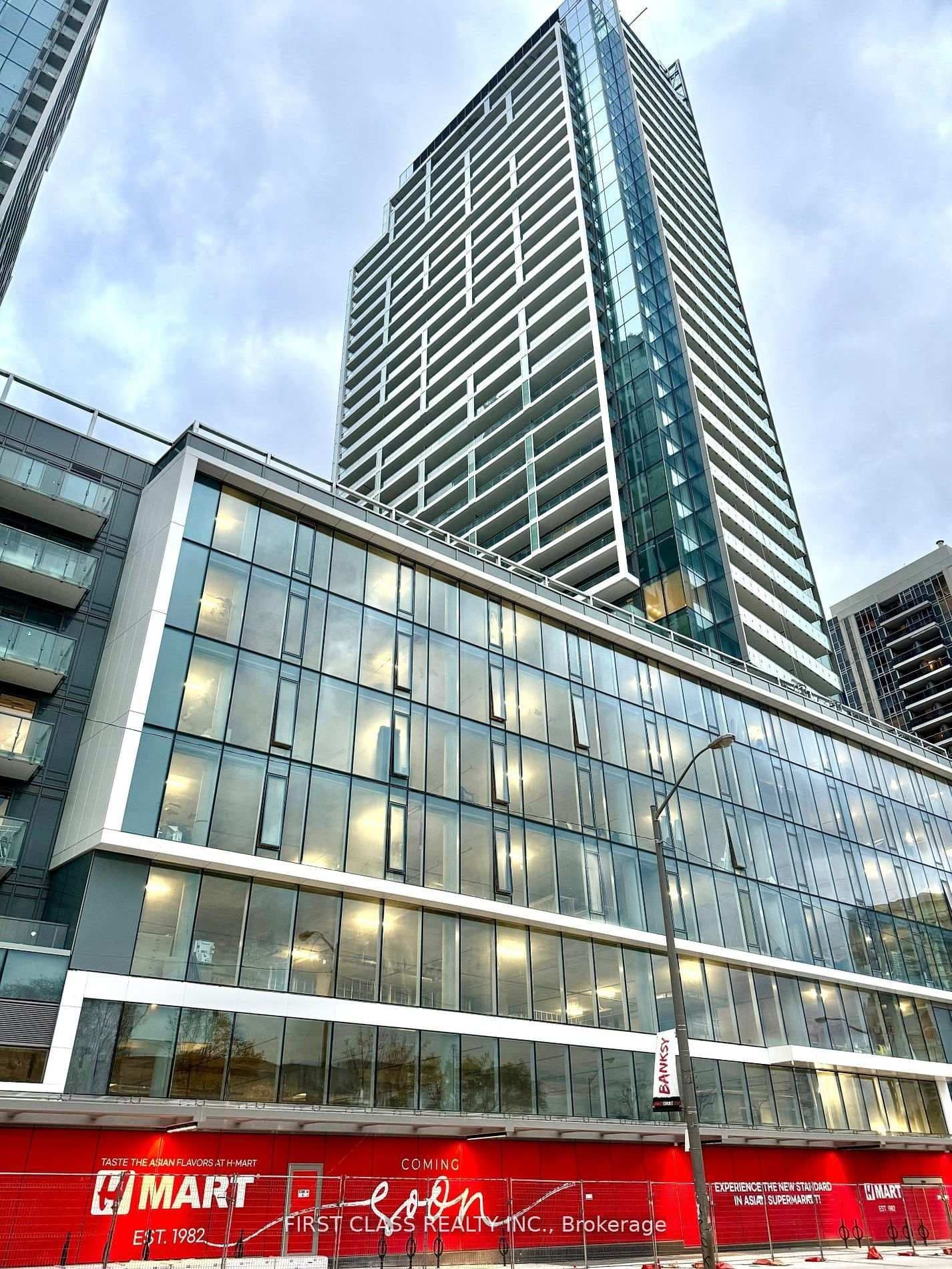 7 Golden Lion Heights, Unit N718 - Image 1
