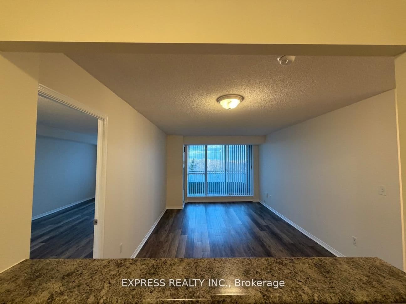 39 Pemberton Avenue, Unit 710 thumbnail 4