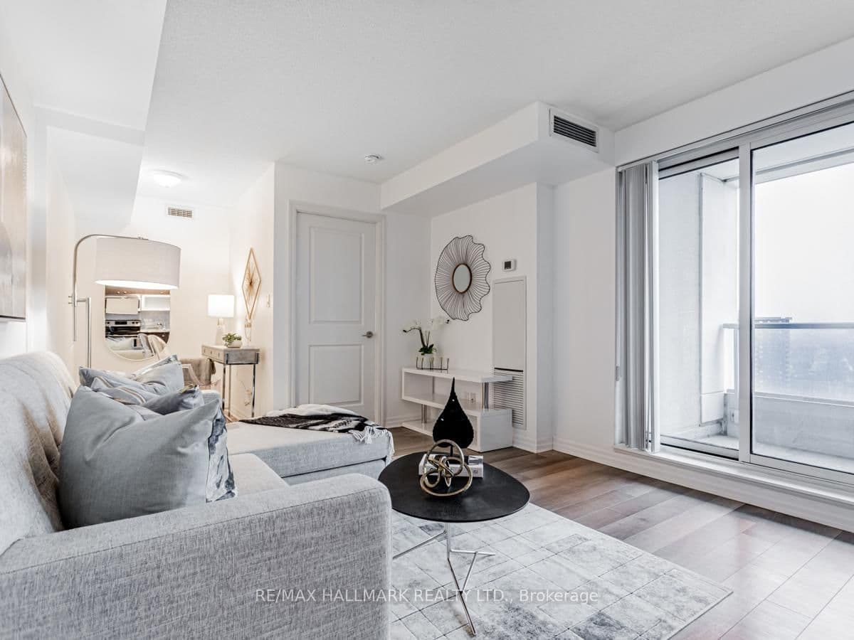 2015 Sheppard Avenue E, Unit 1905 thumbnail 2