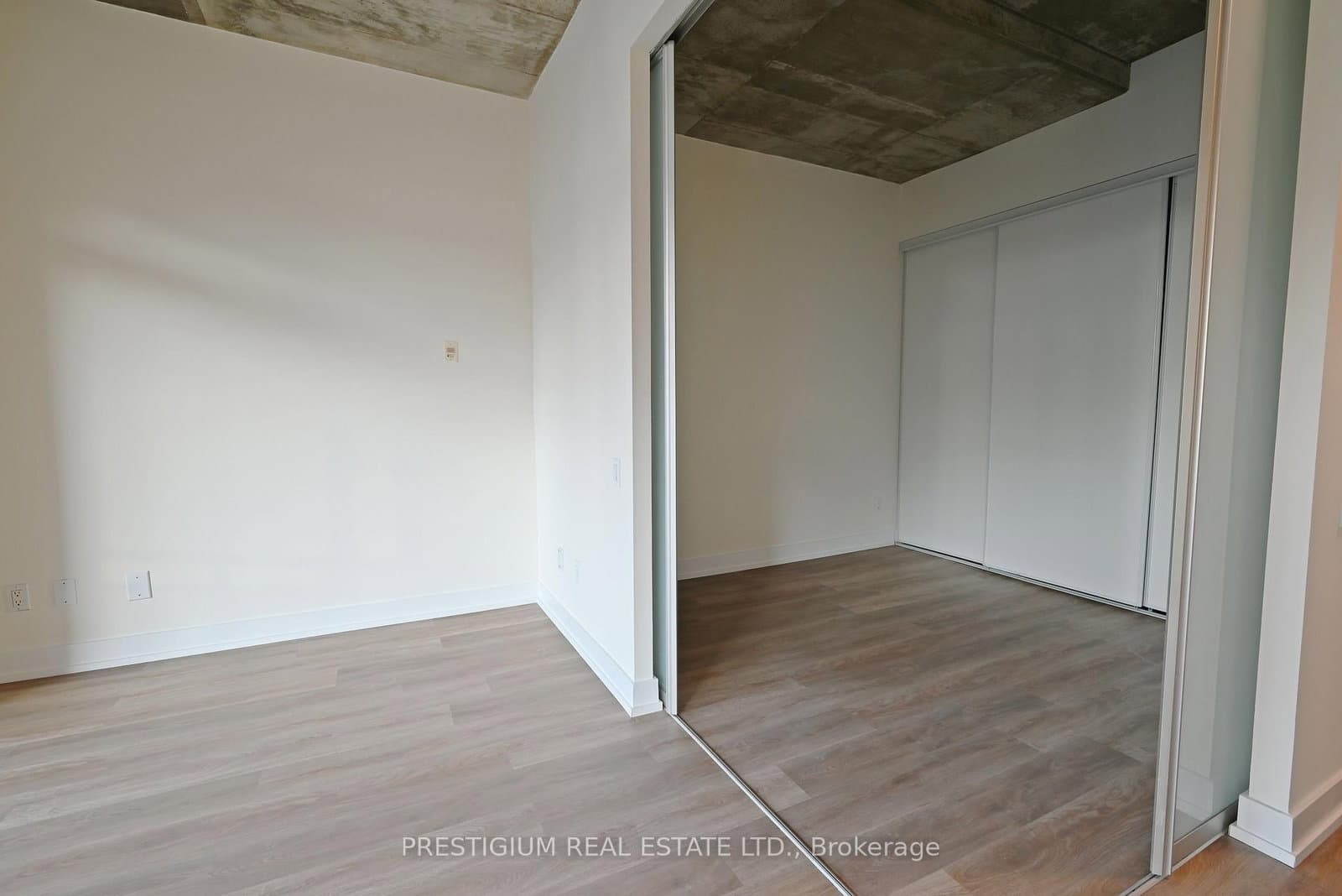 66 Portland Street, Unit 611 thumbnail 5