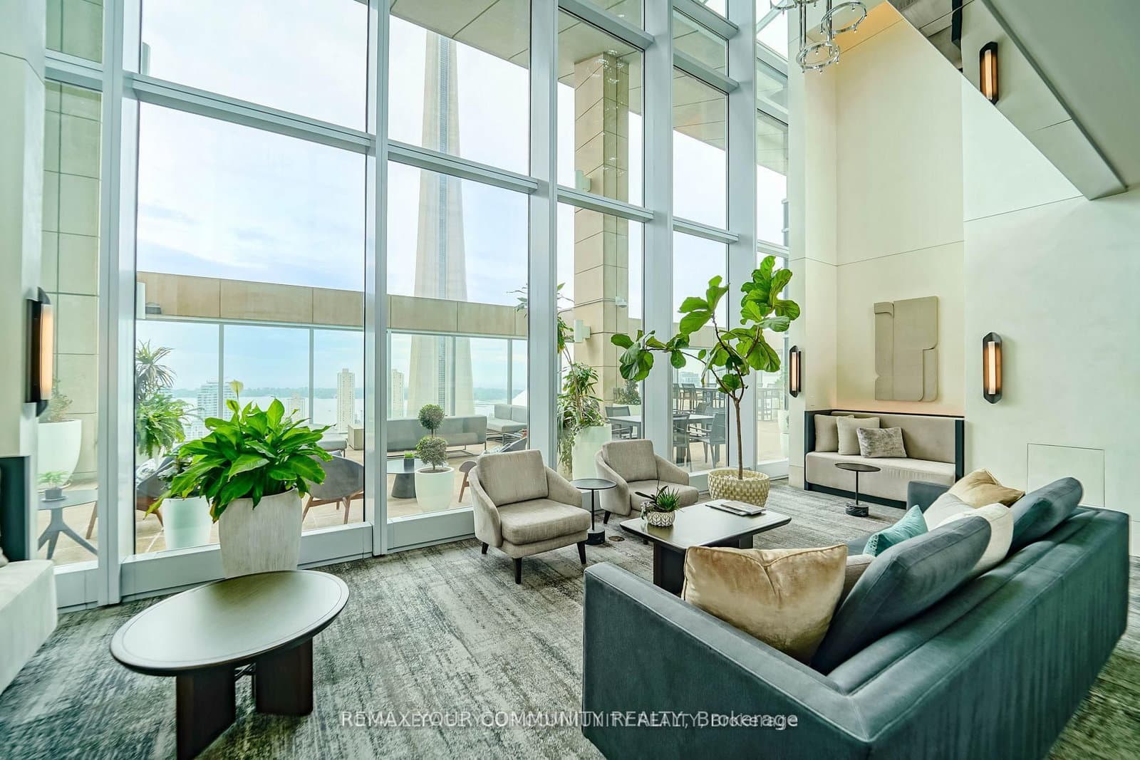 183 Wellington Street W, Unit 3903 thumbnail 31