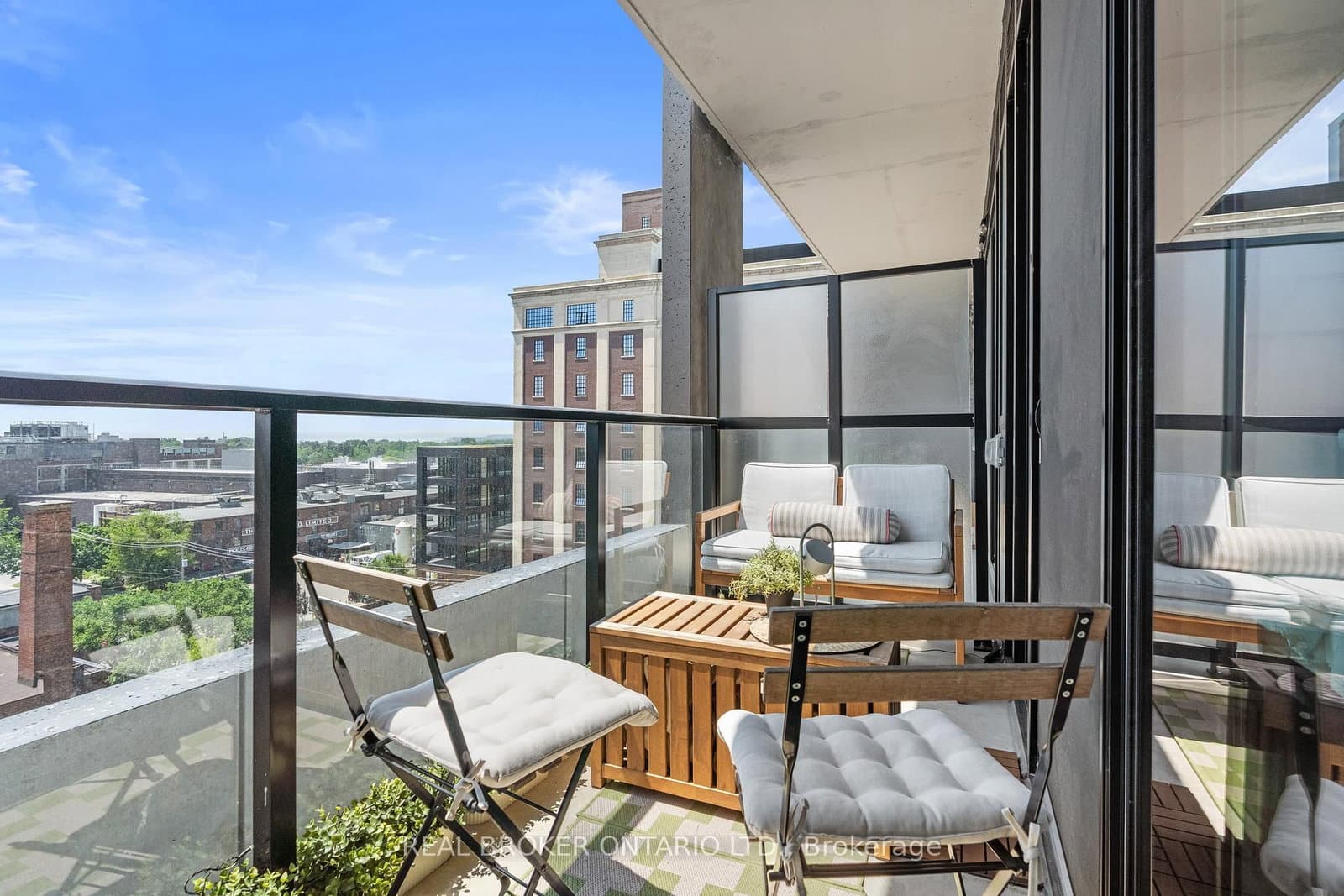 181 Sterling Road, Unit 902 thumbnail 22