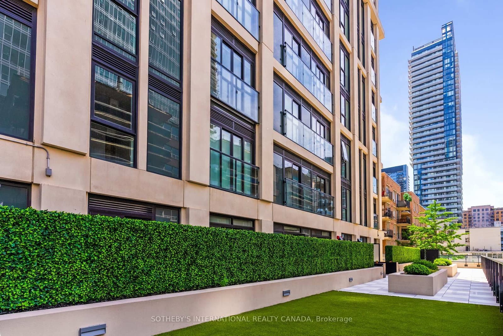 200 Redpath Avenue, Unit 2208 thumbnail 19