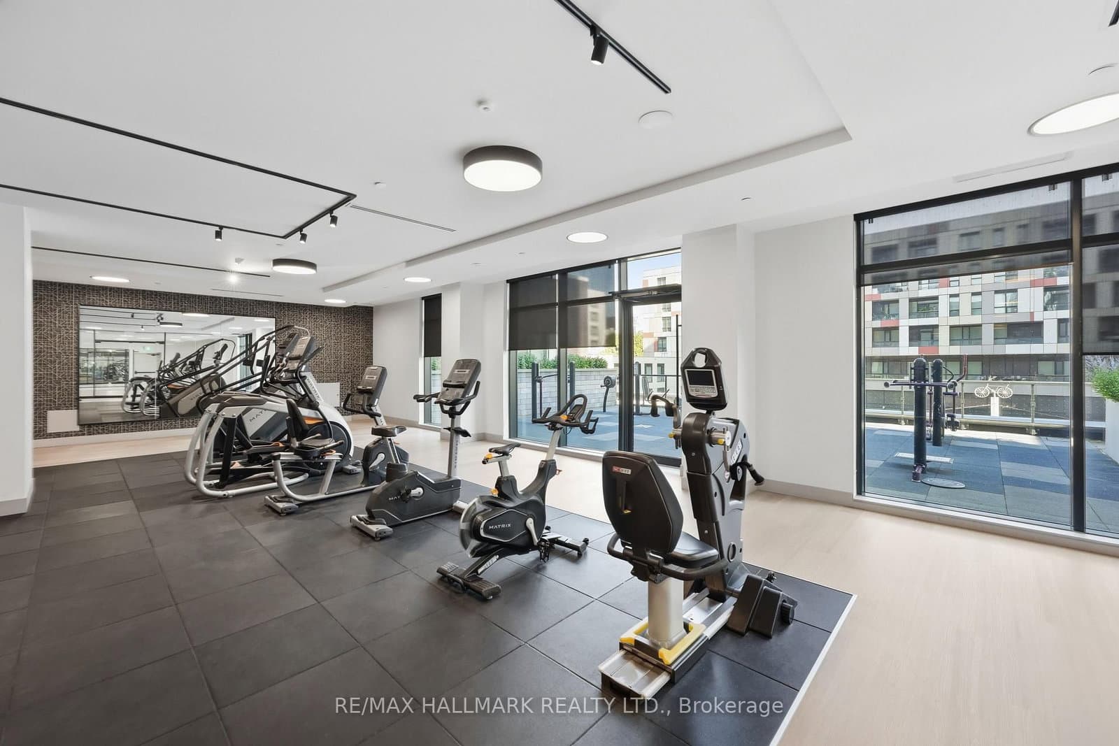 130 River Street, Unit 1306 thumbnail 19