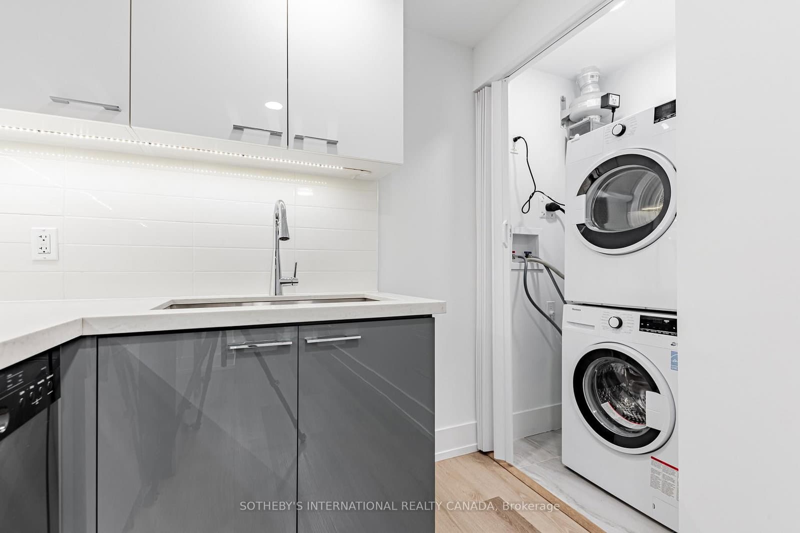 201 Sherbourne Street, Unit N1206 thumbnail 2