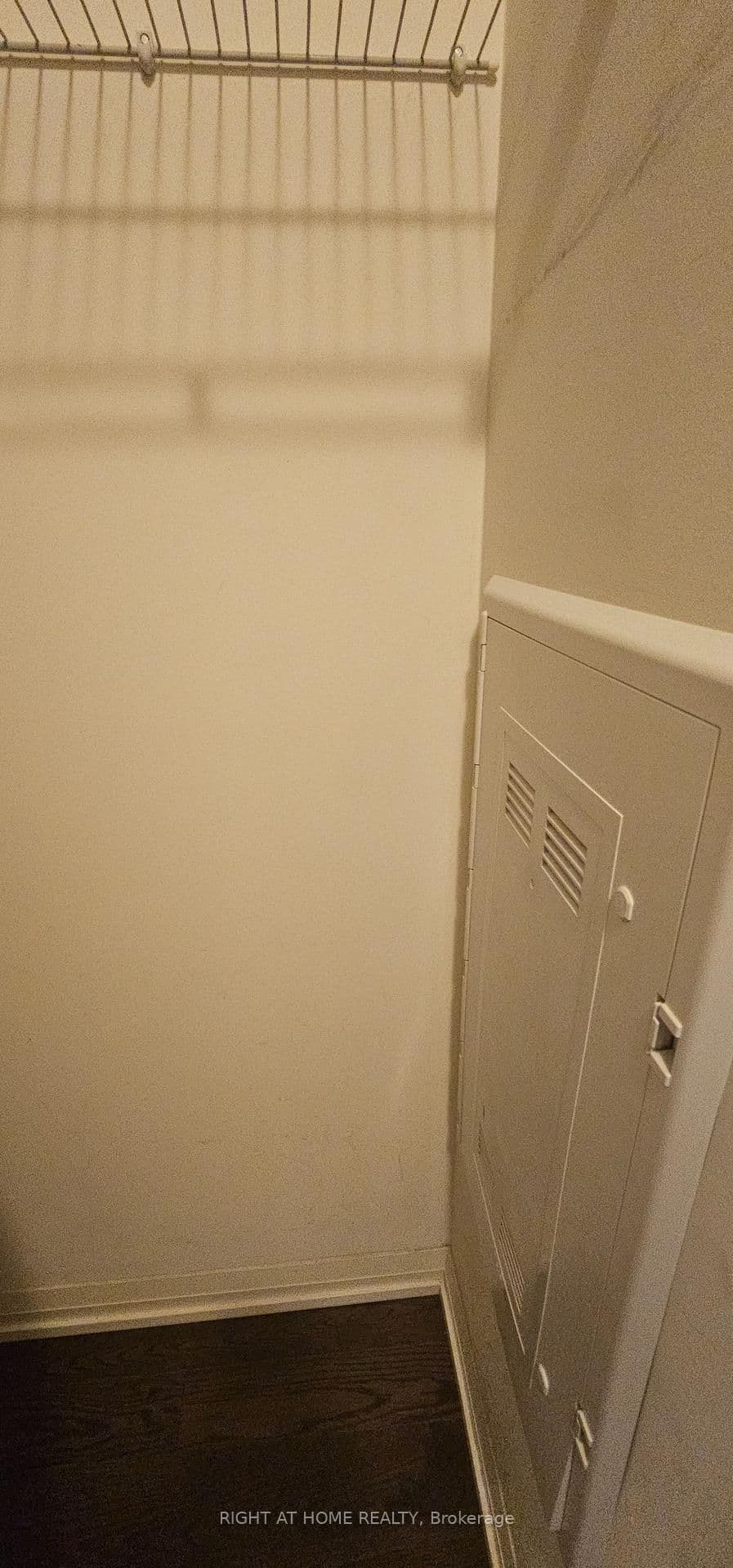 460 Adelaide Street, Unit 632 thumbnail 13
