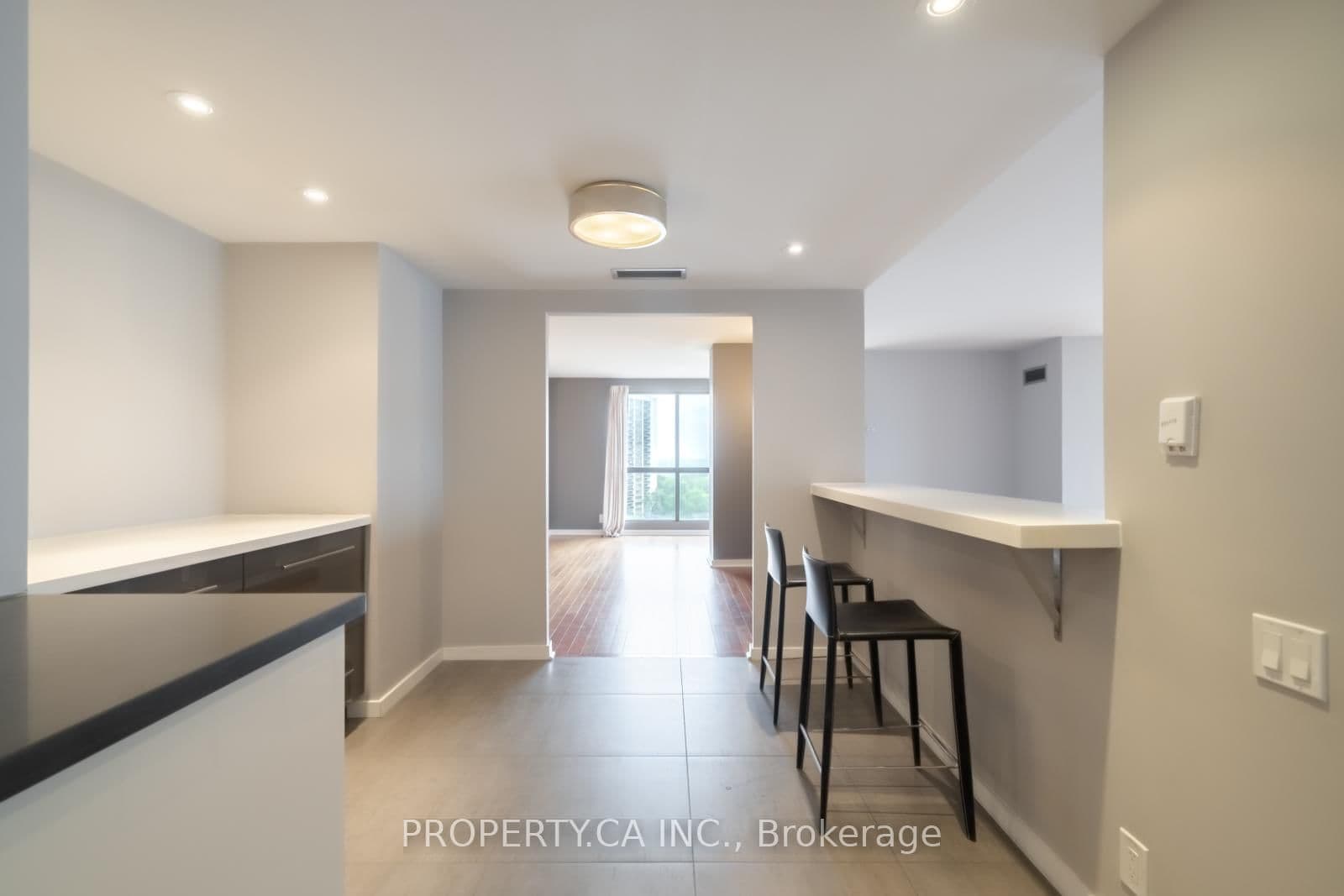 1 Concorde Place, Unit 1202 thumbnail 7