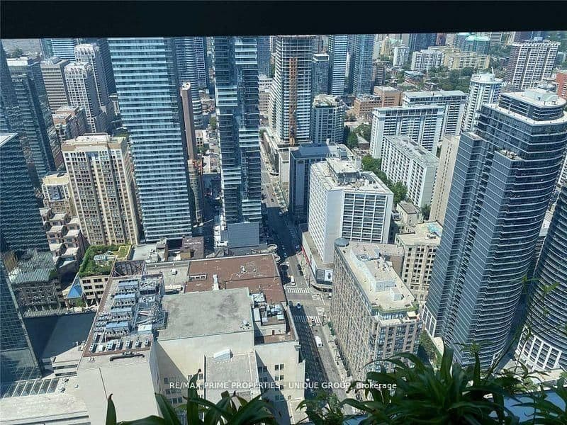 386 Yonge Street, Unit 3807 thumbnail 7