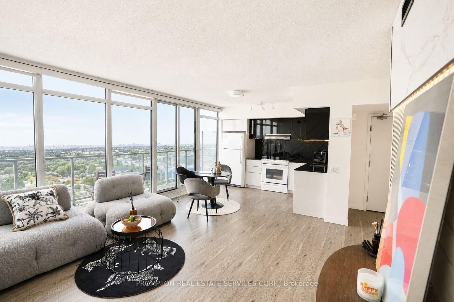 72 Esther Shiner Boulevard, Unit 717 thumbnail 14