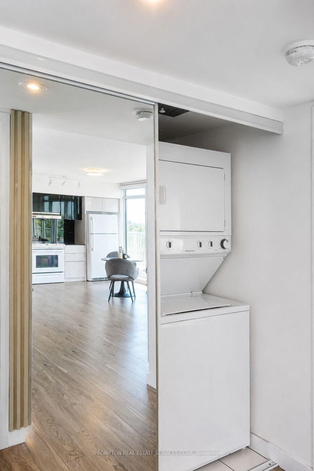 72 Esther Shiner Boulevard, Unit 717 thumbnail 29