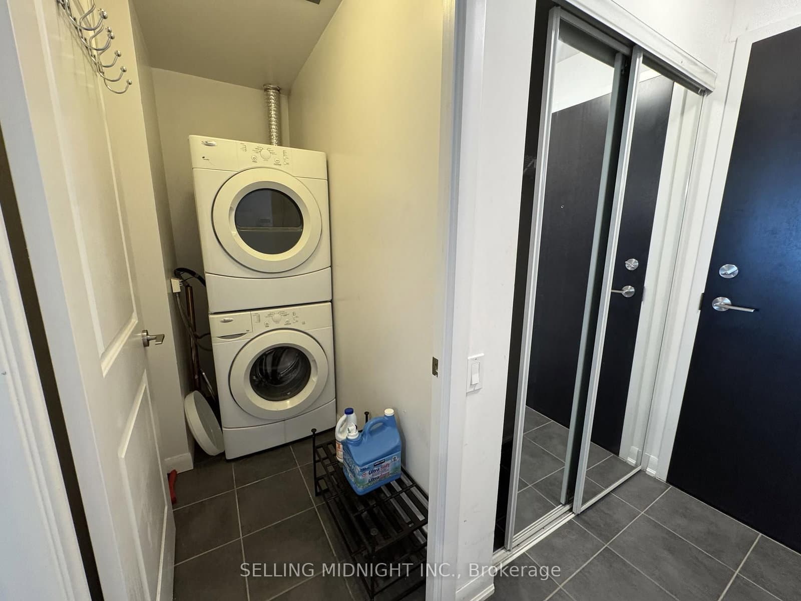 5162 Yonge Street, Unit PH301 thumbnail 14
