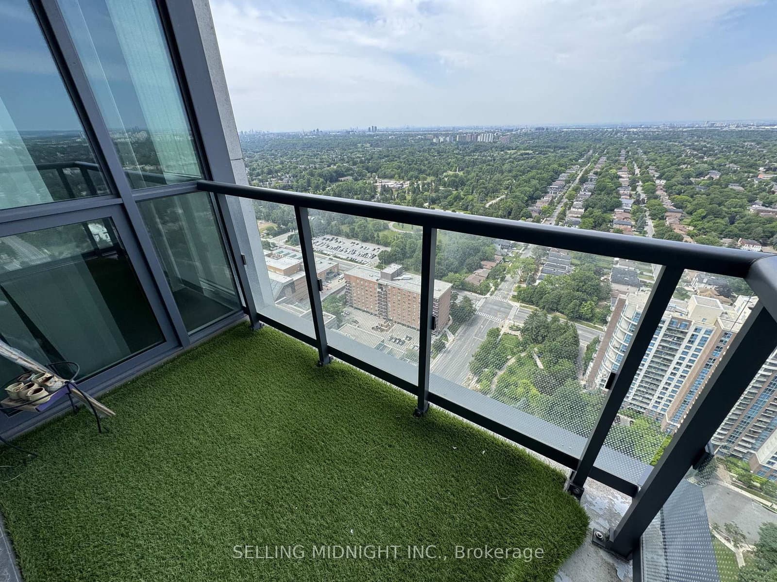 5162 Yonge Street, Unit PH301 thumbnail 15