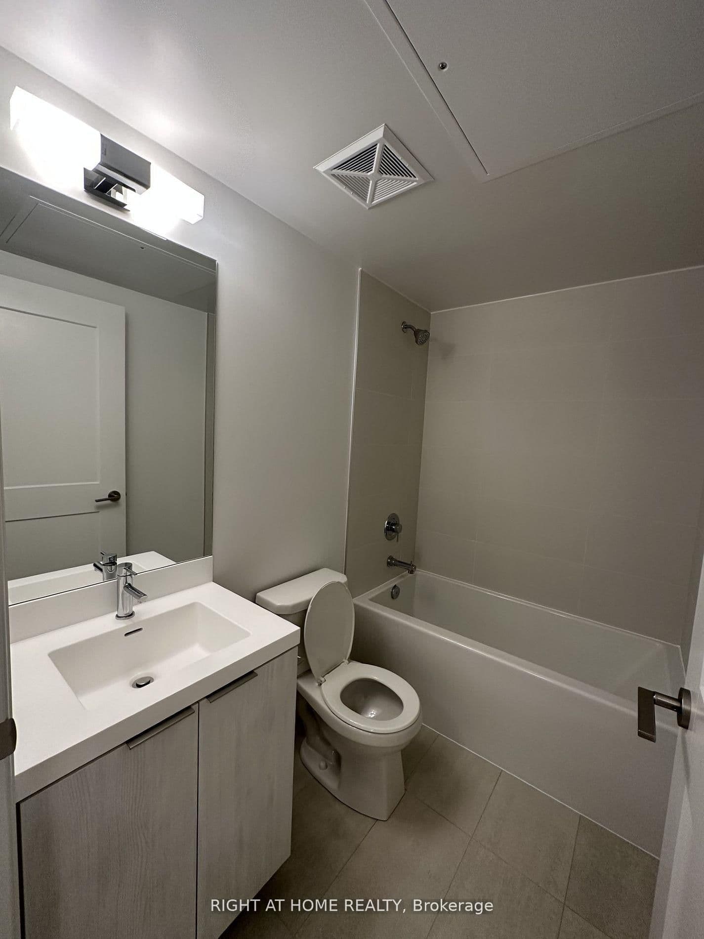 8 Widmer Street, Unit 906 thumbnail 9