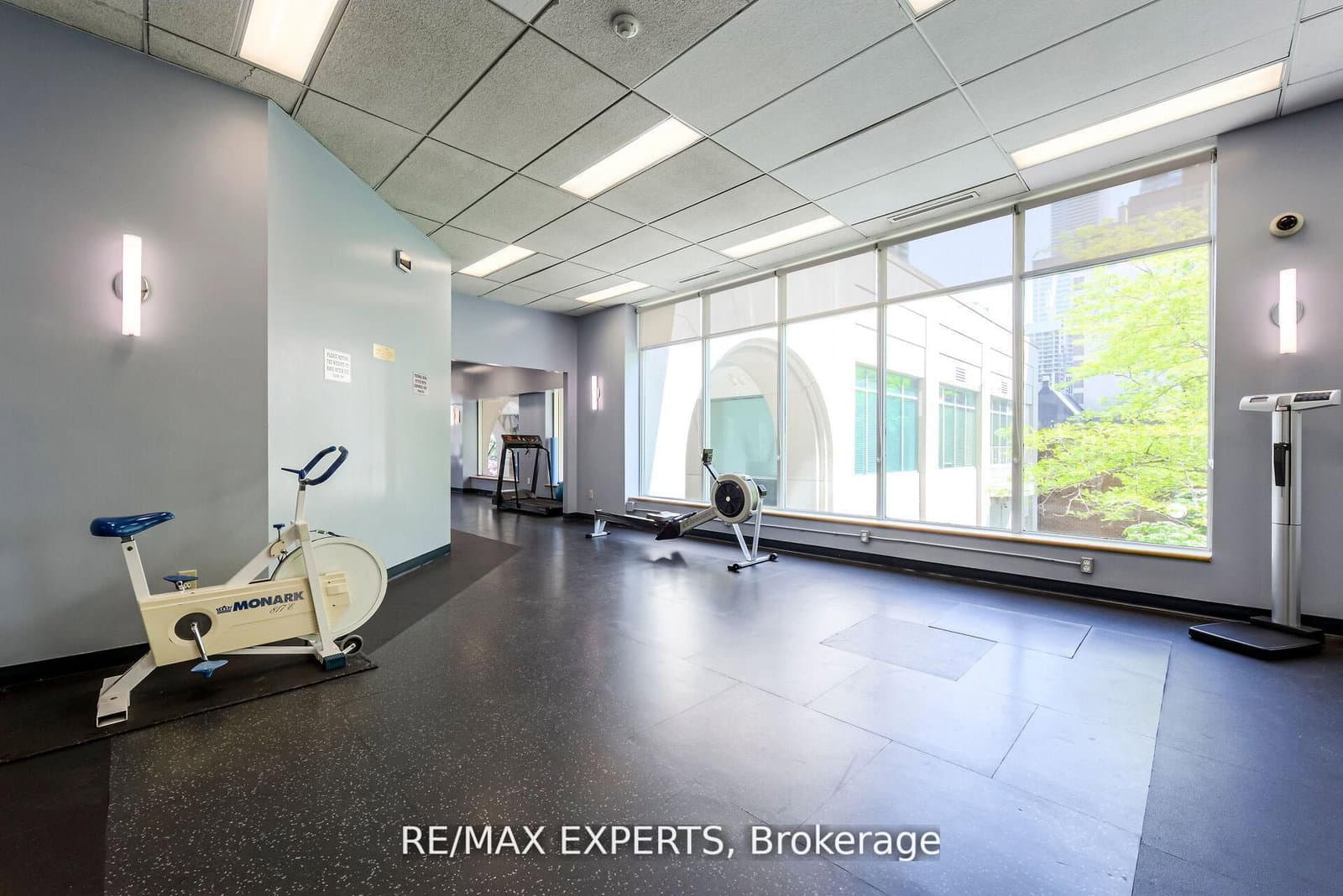942 Yonge Street, Unit 1006 thumbnail 34