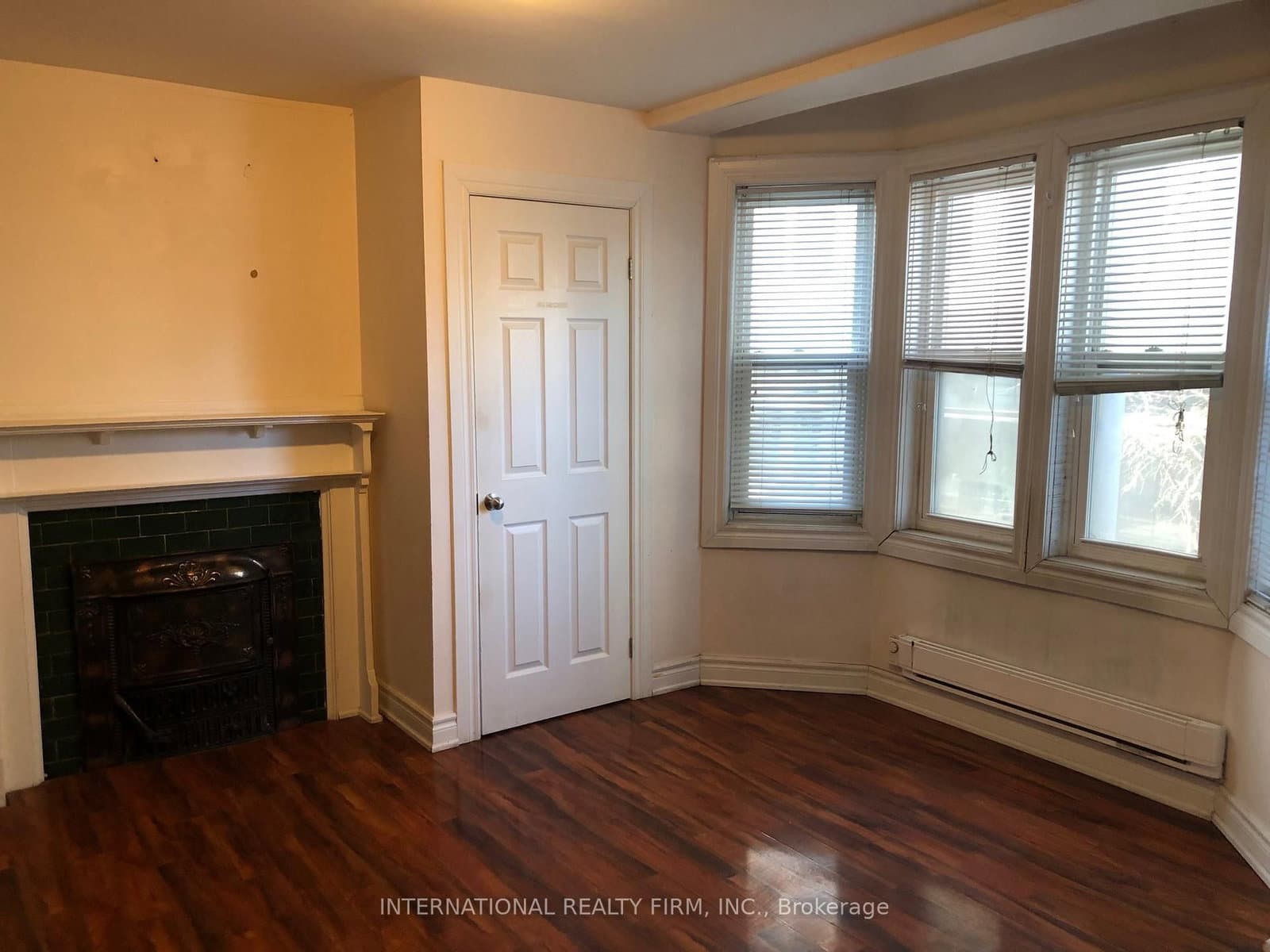 197 Dundas Street E, Unit 2B - Image 1