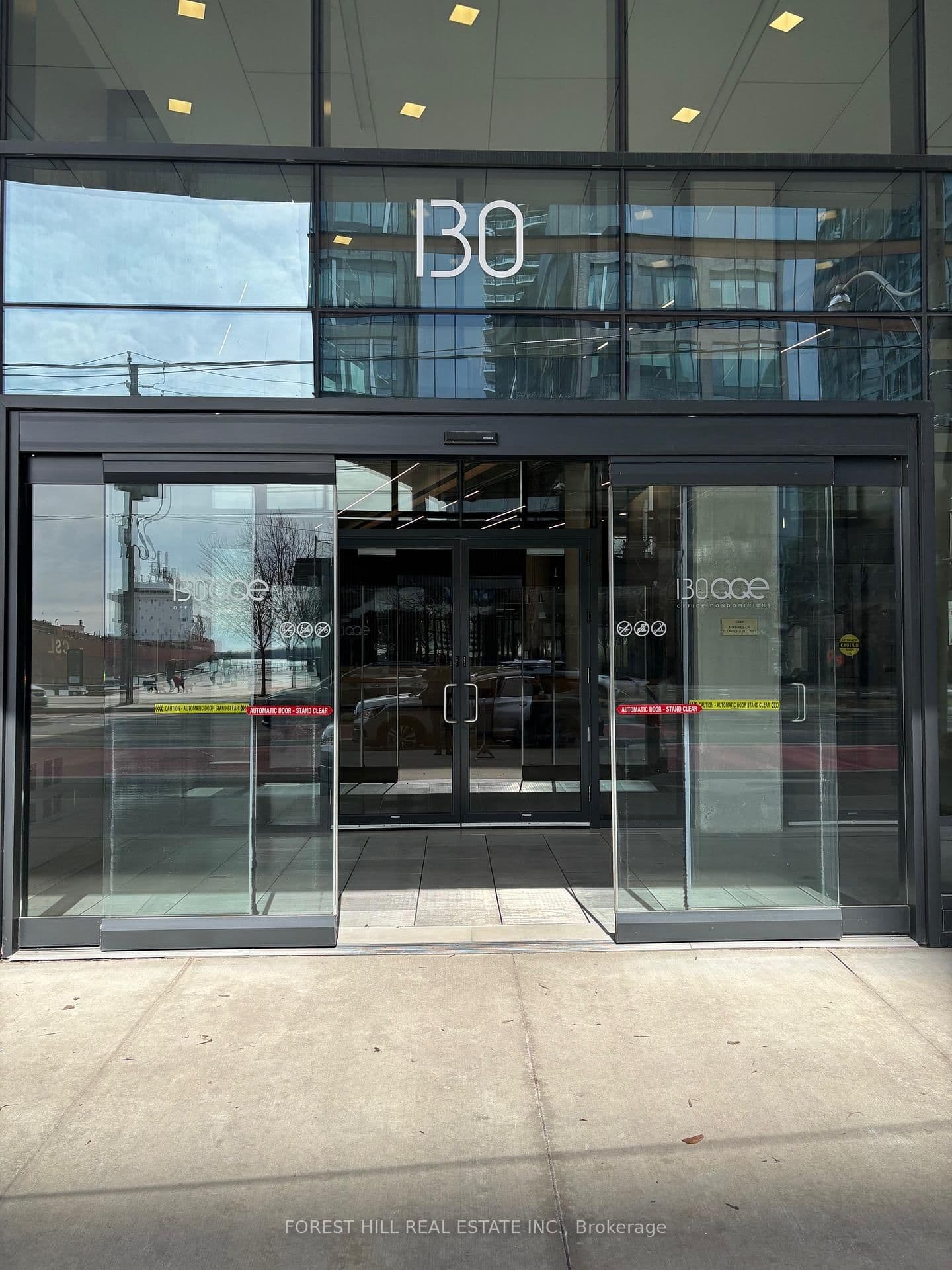130 Queens Quay E, Unit 516 thumbnail 2