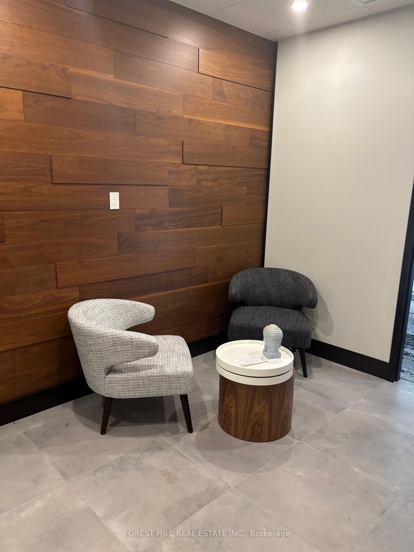 130 Queens Quay E, Unit 516 thumbnail 6